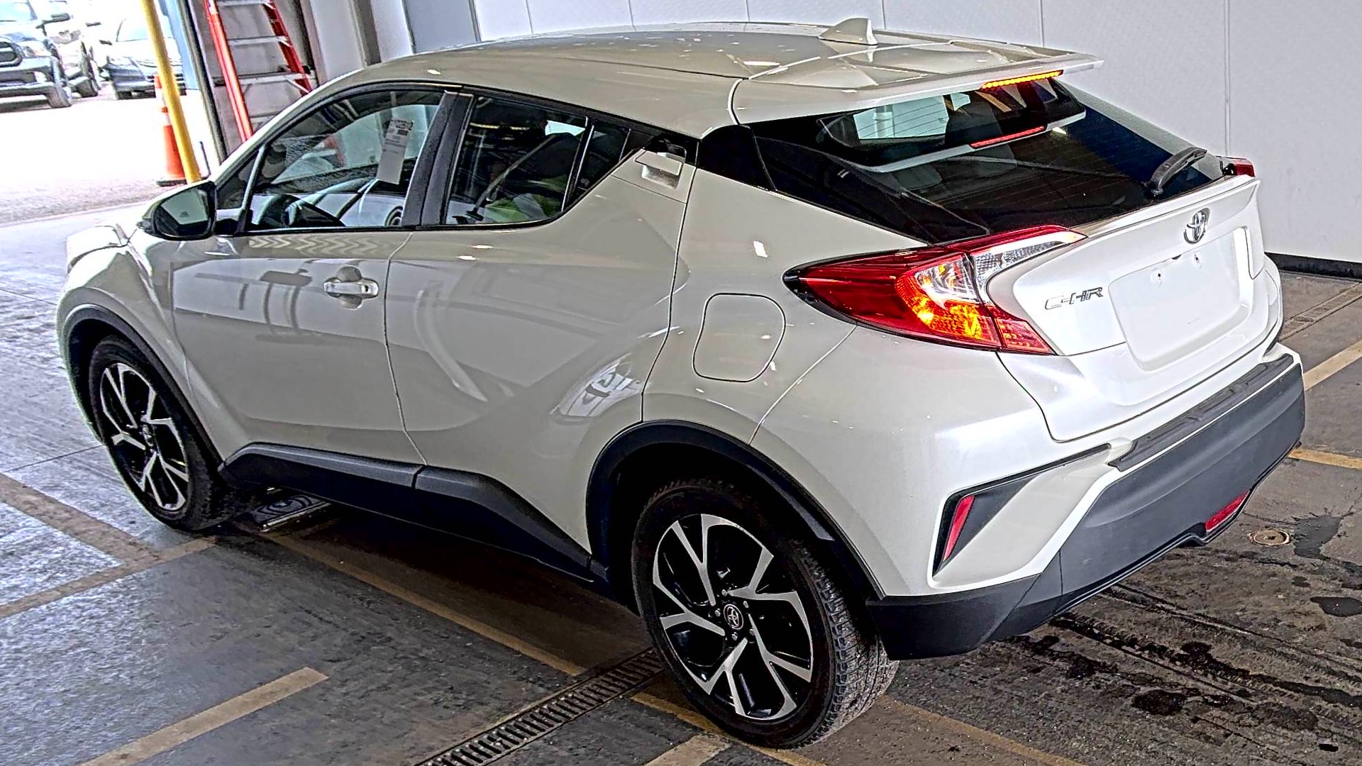 2018 Toyota C-HR XLE Premium FWD