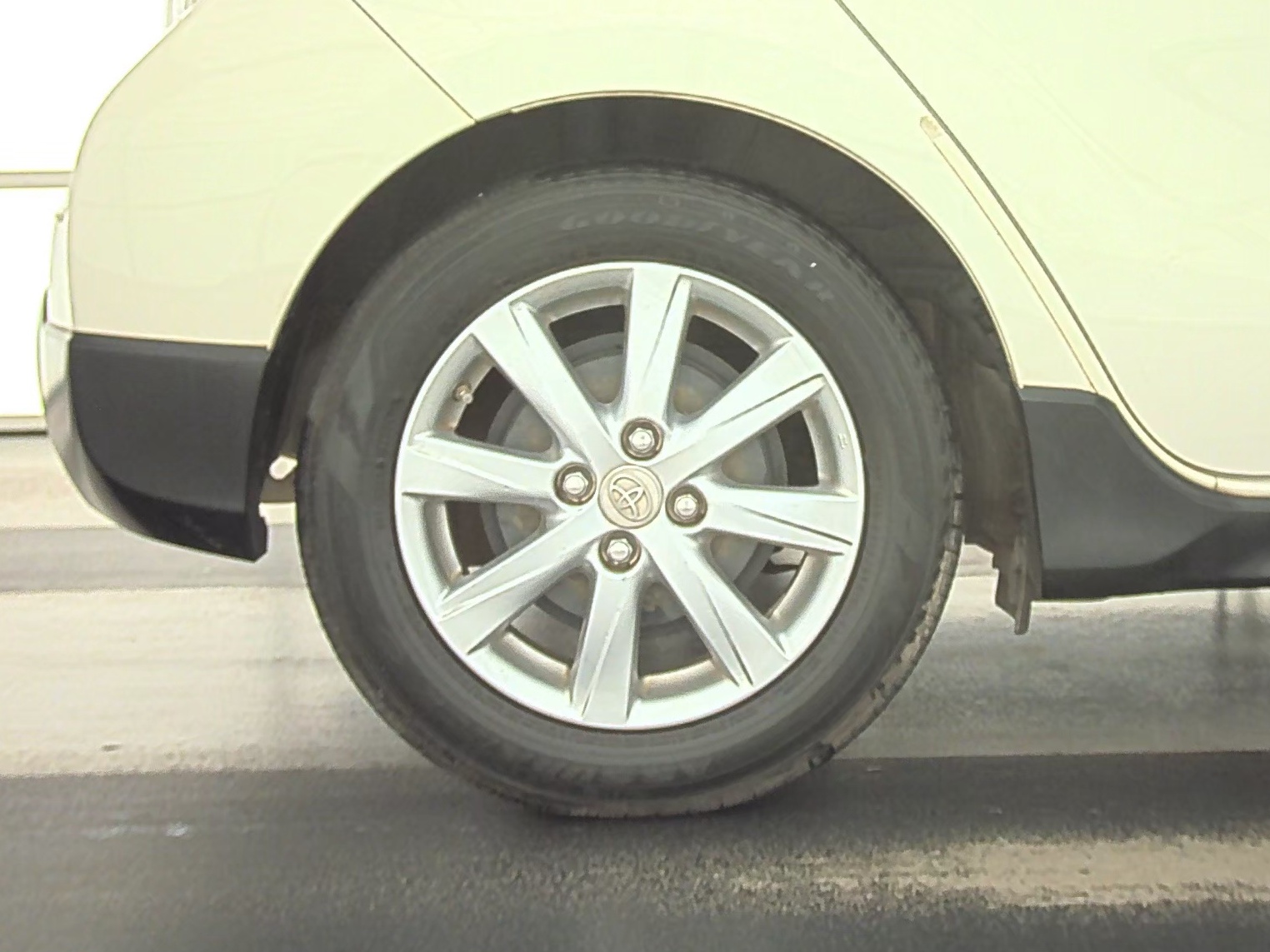 2017 Toyota Prius c Two FWD