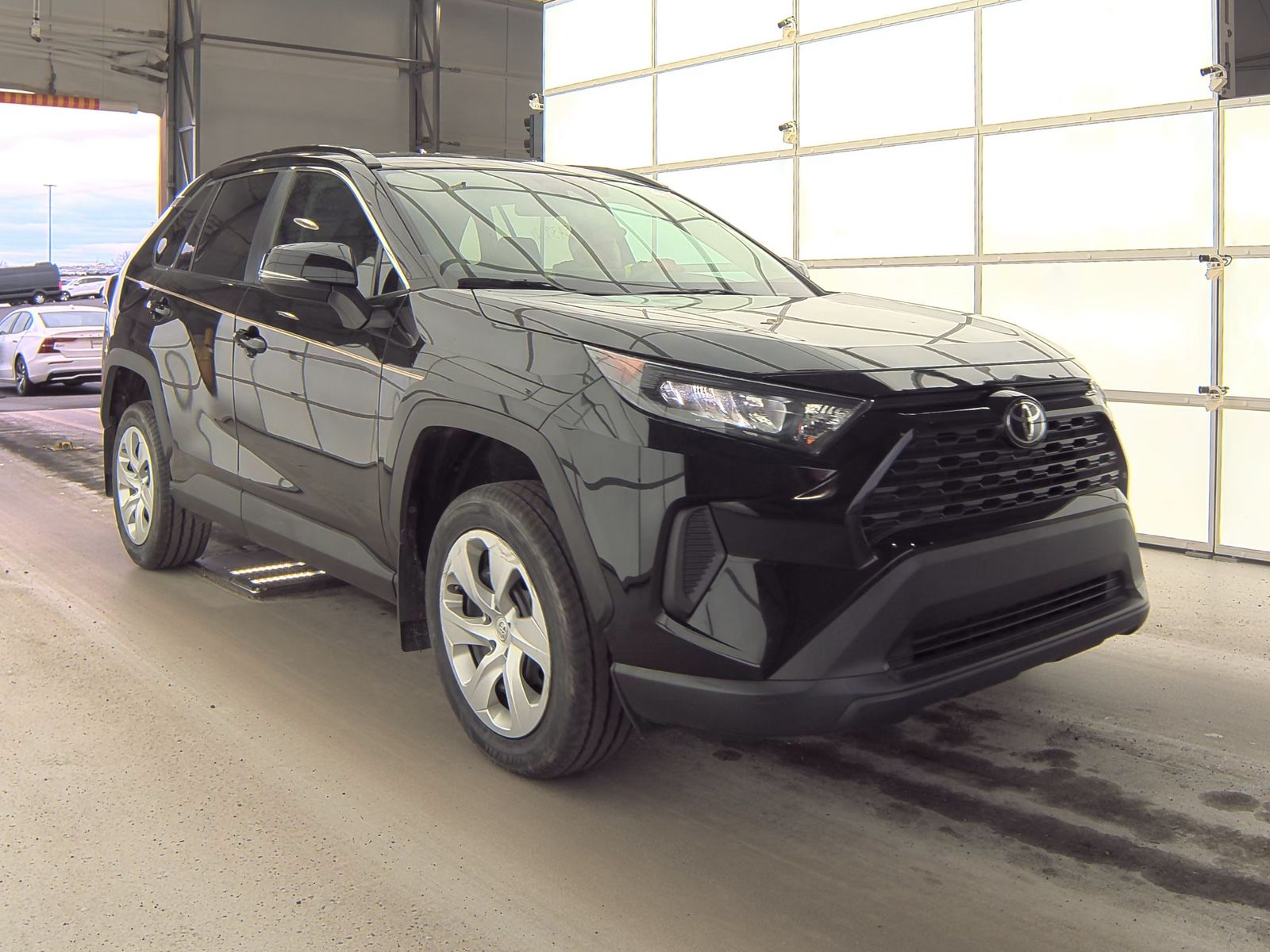 2020 Toyota RAV4 LE AWD