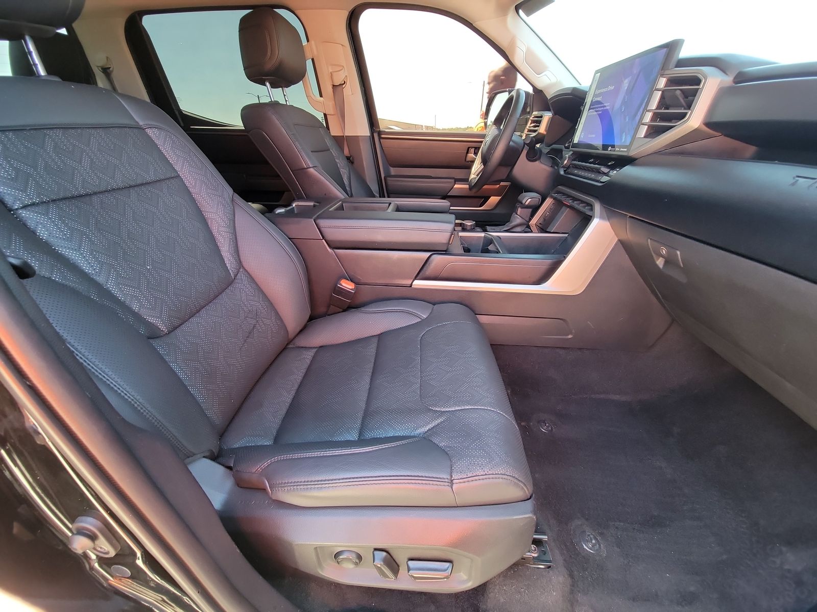 2022 Toyota Tundra SR5 RWD