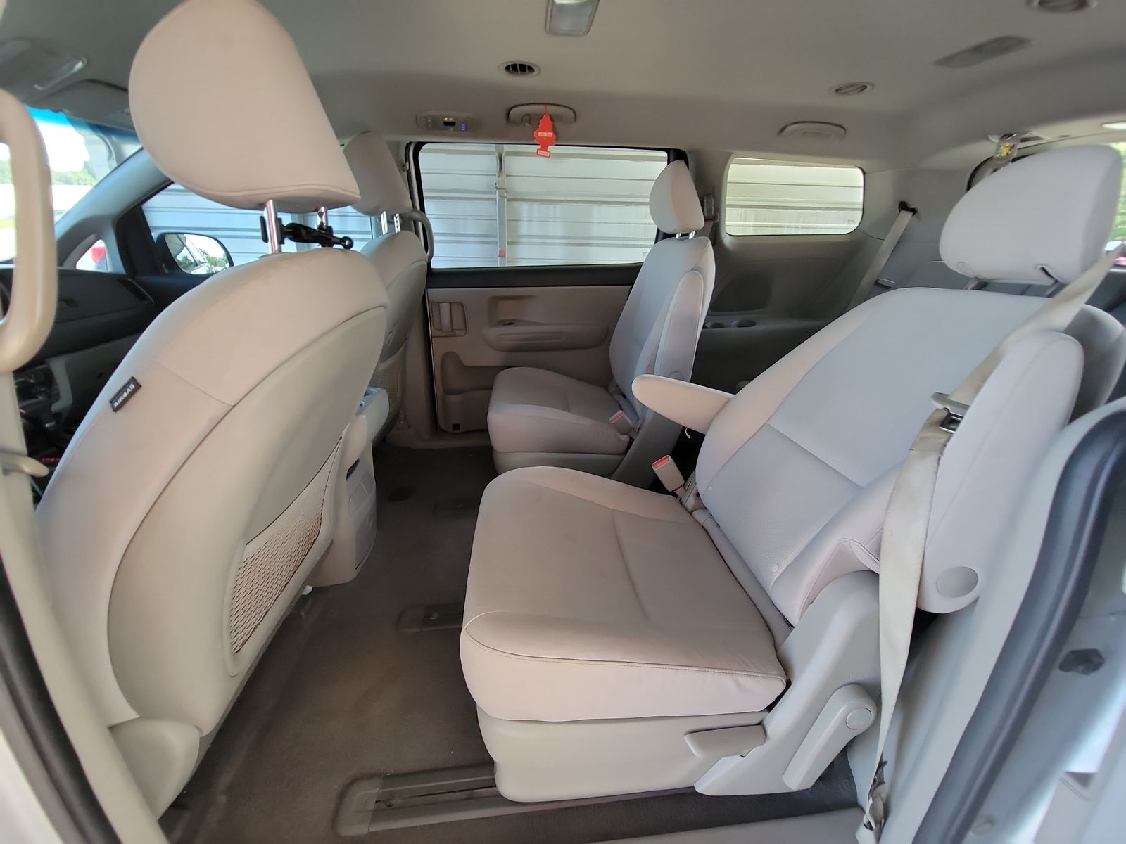 2019 Kia Sedona L FWD