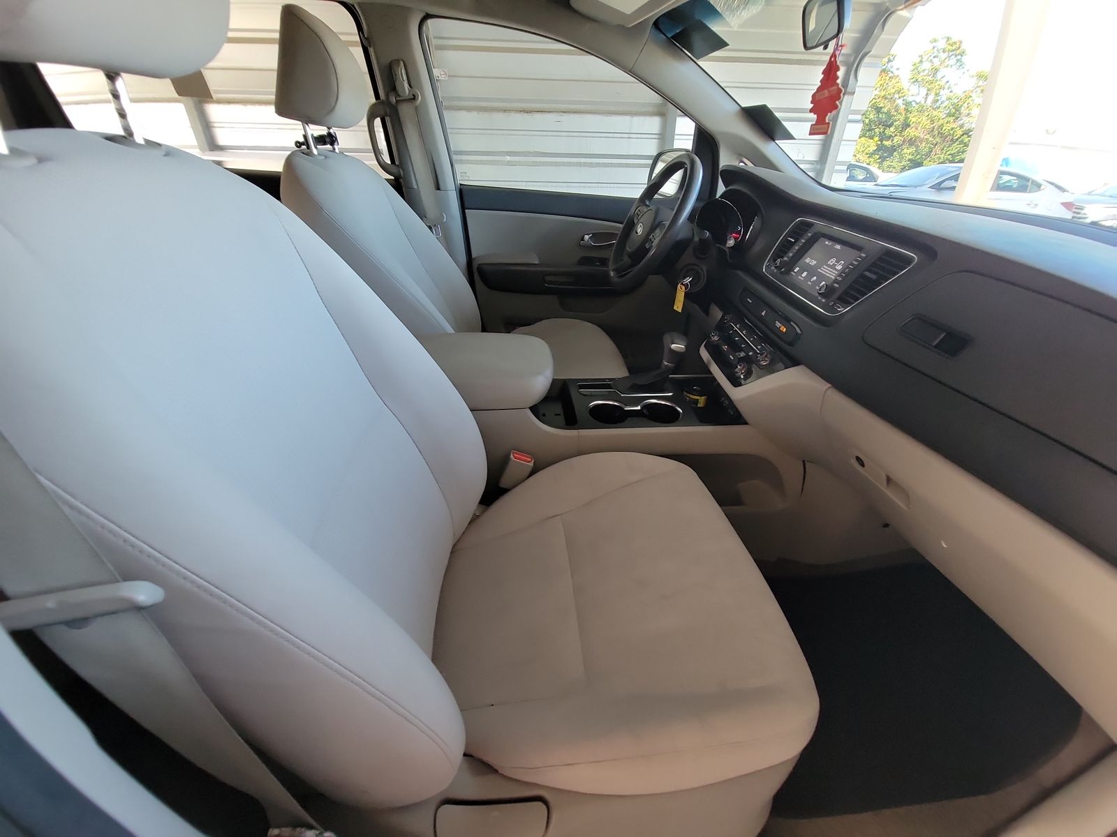 2019 Kia Sedona L FWD