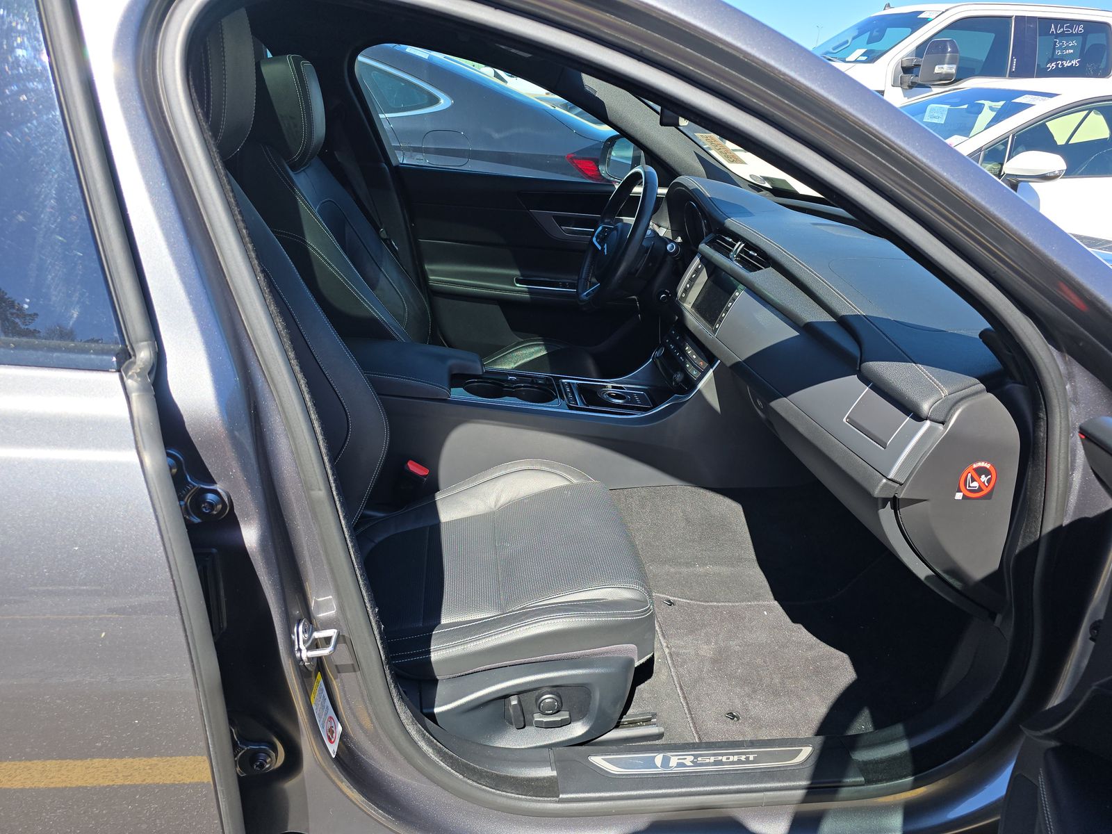 2016 Jaguar XF 35t R-Sport RWD