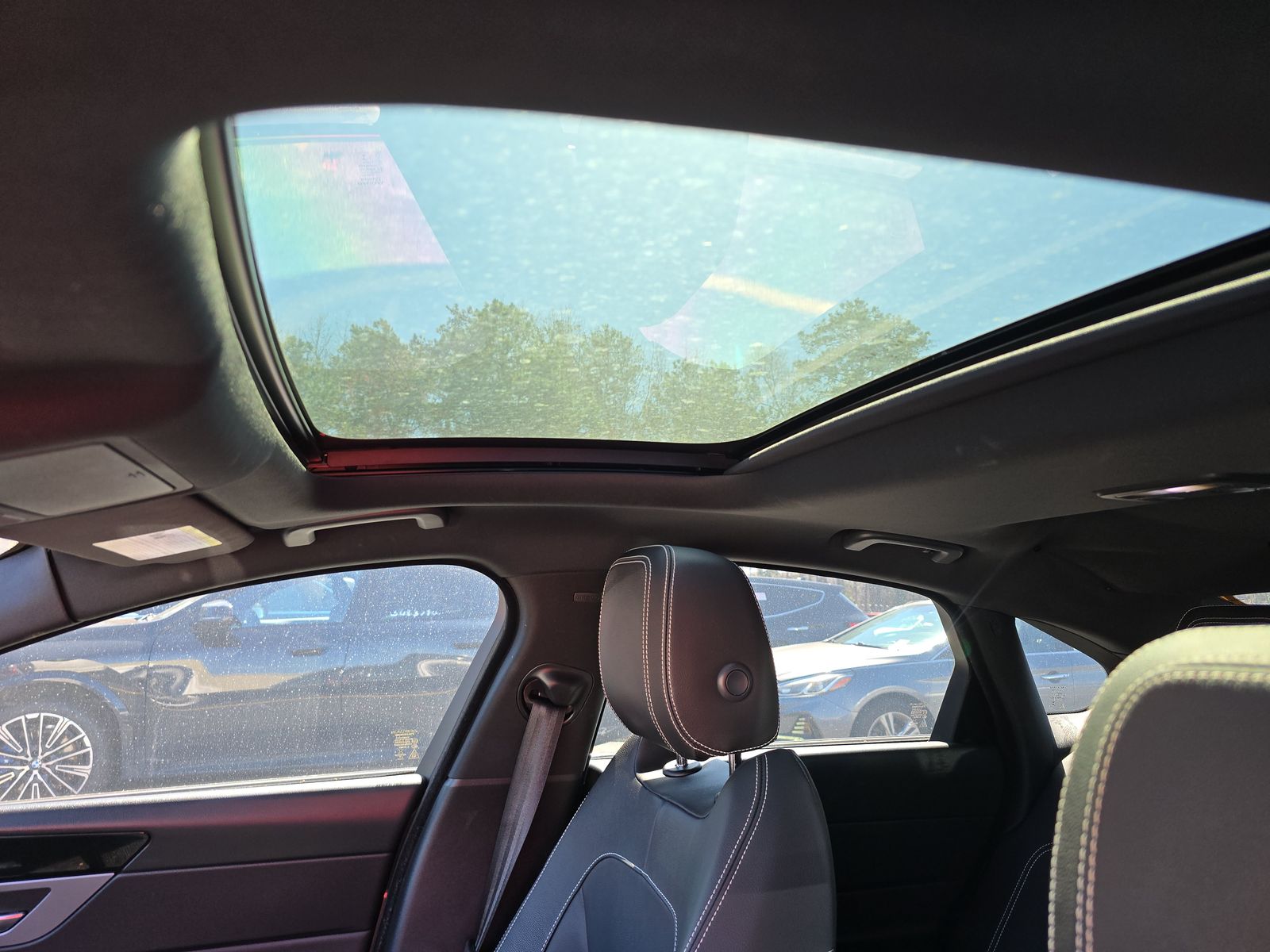 2016 Jaguar XF 35t R-Sport RWD