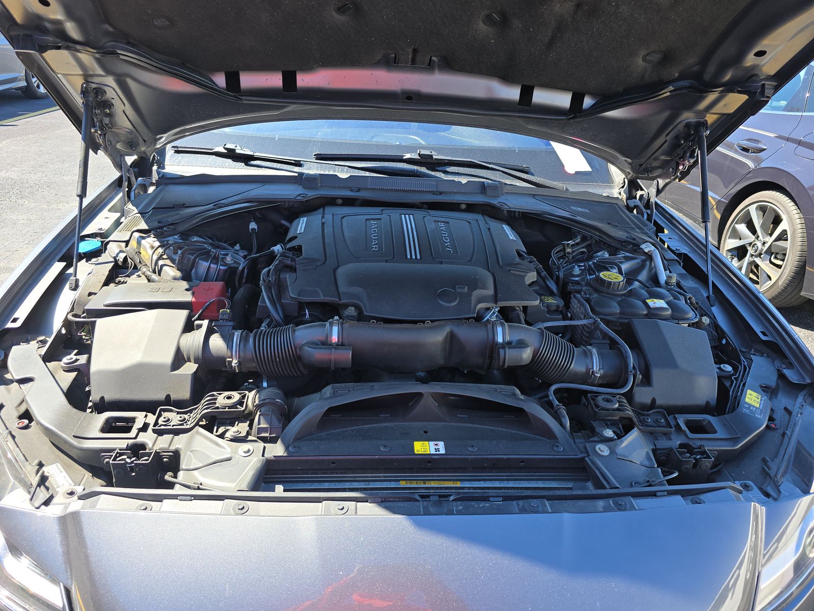 2016 Jaguar XF 35t R-Sport RWD