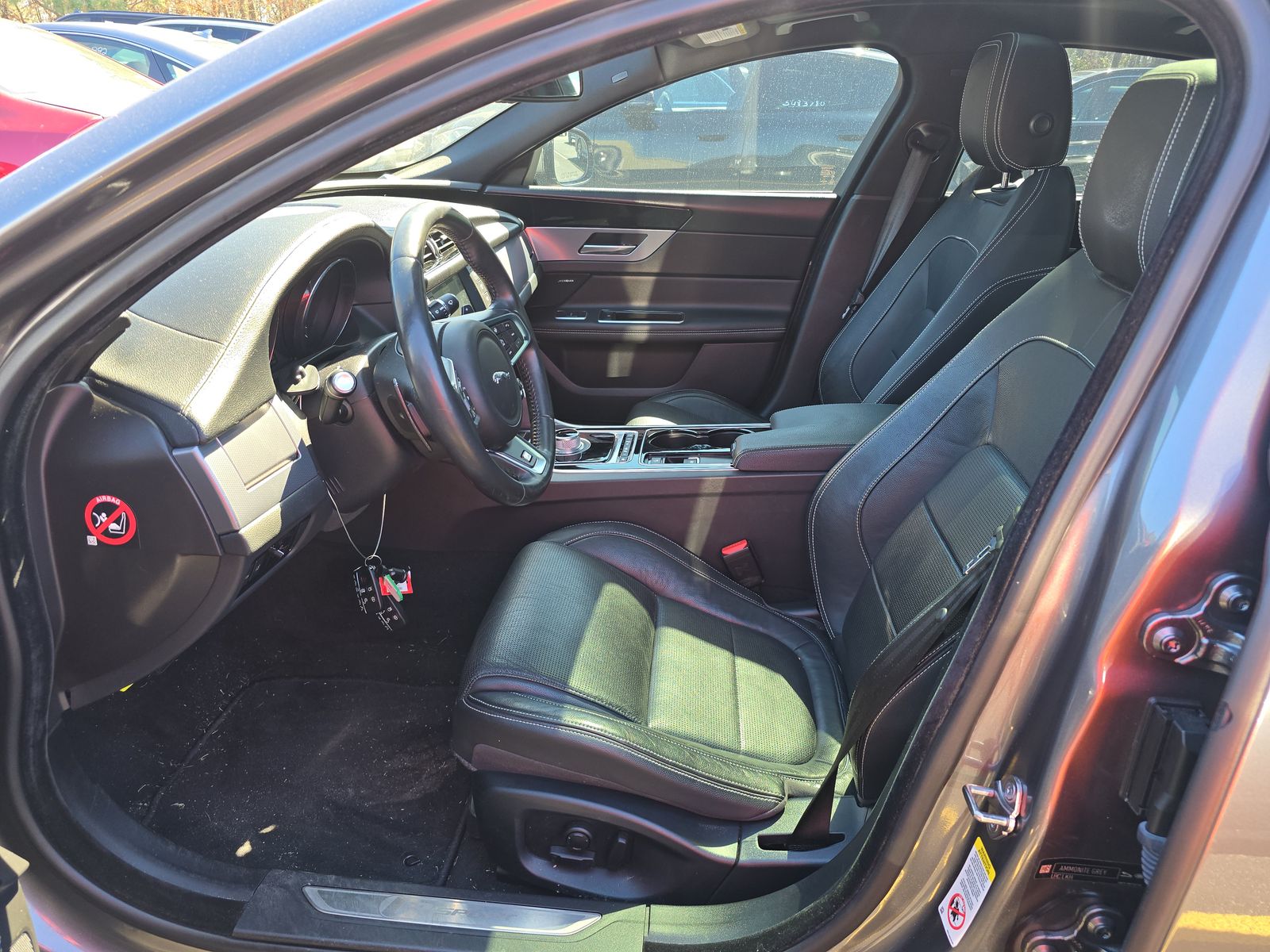 2016 Jaguar XF 35t R-Sport RWD