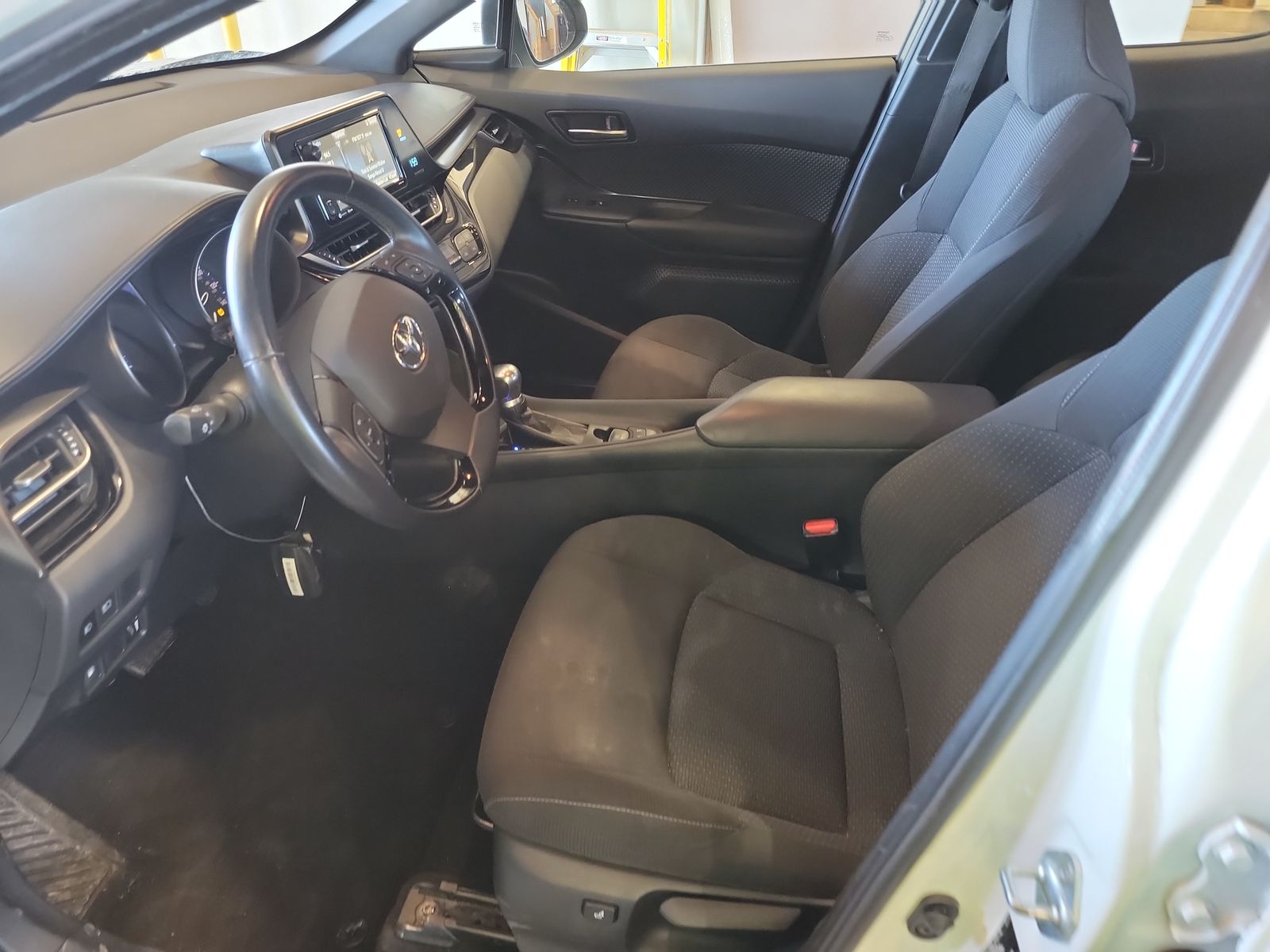 2018 Toyota C-HR XLE Premium FWD