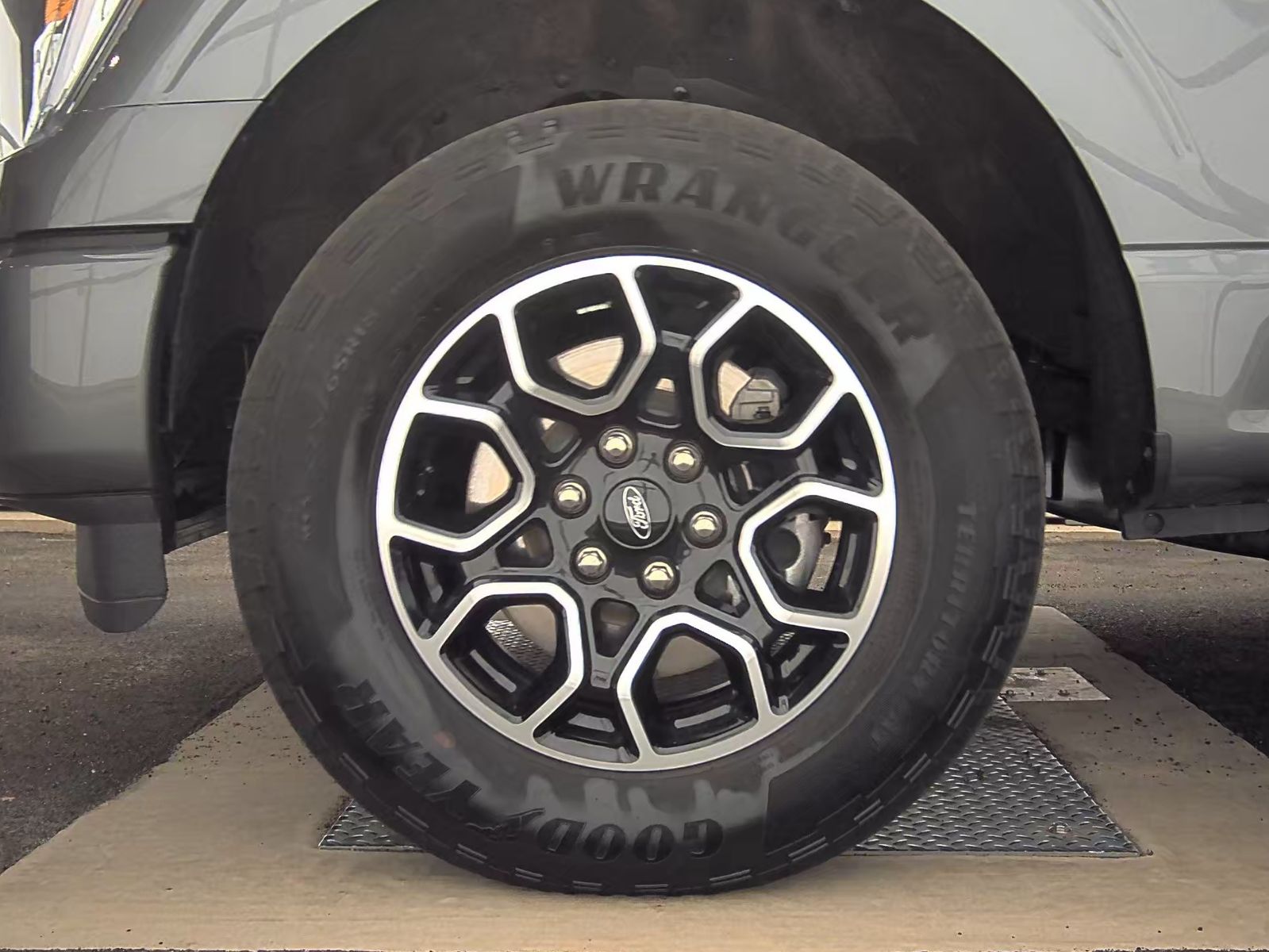 2023 Ford F-150 XLT AWD