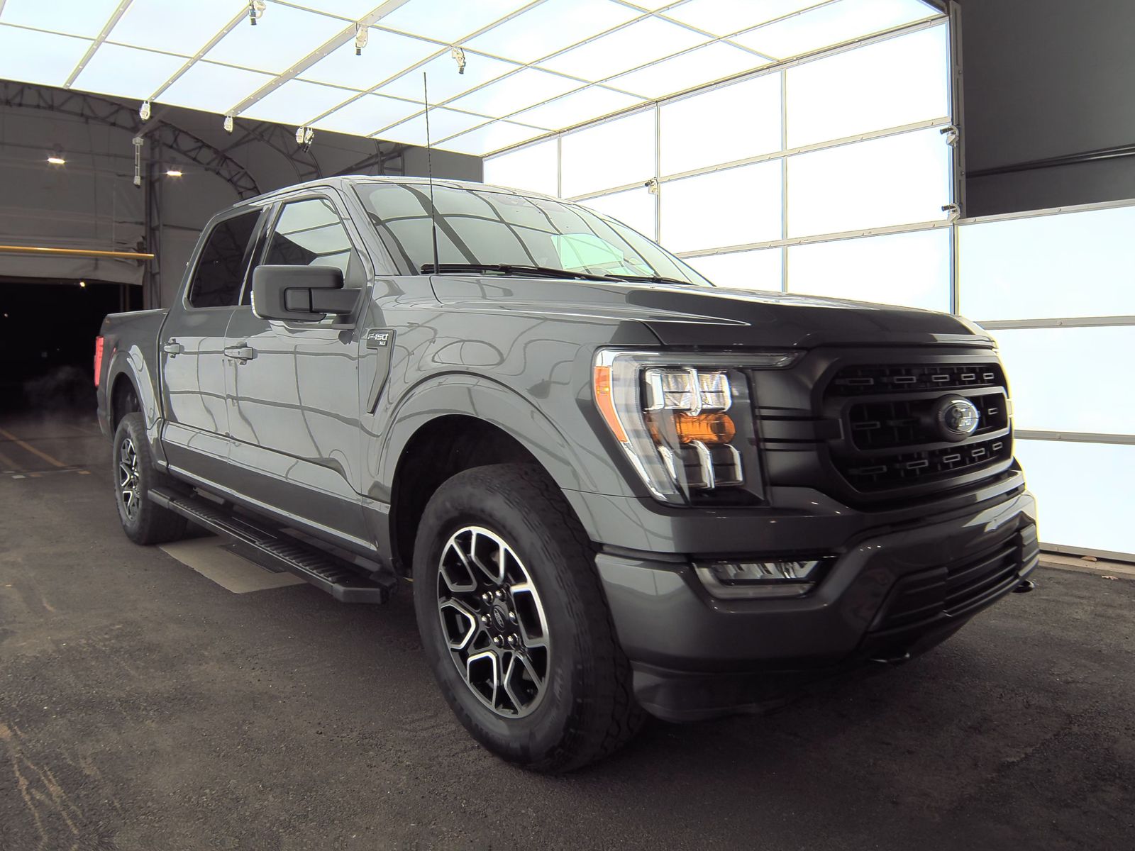 2023 Ford F-150 XLT AWD