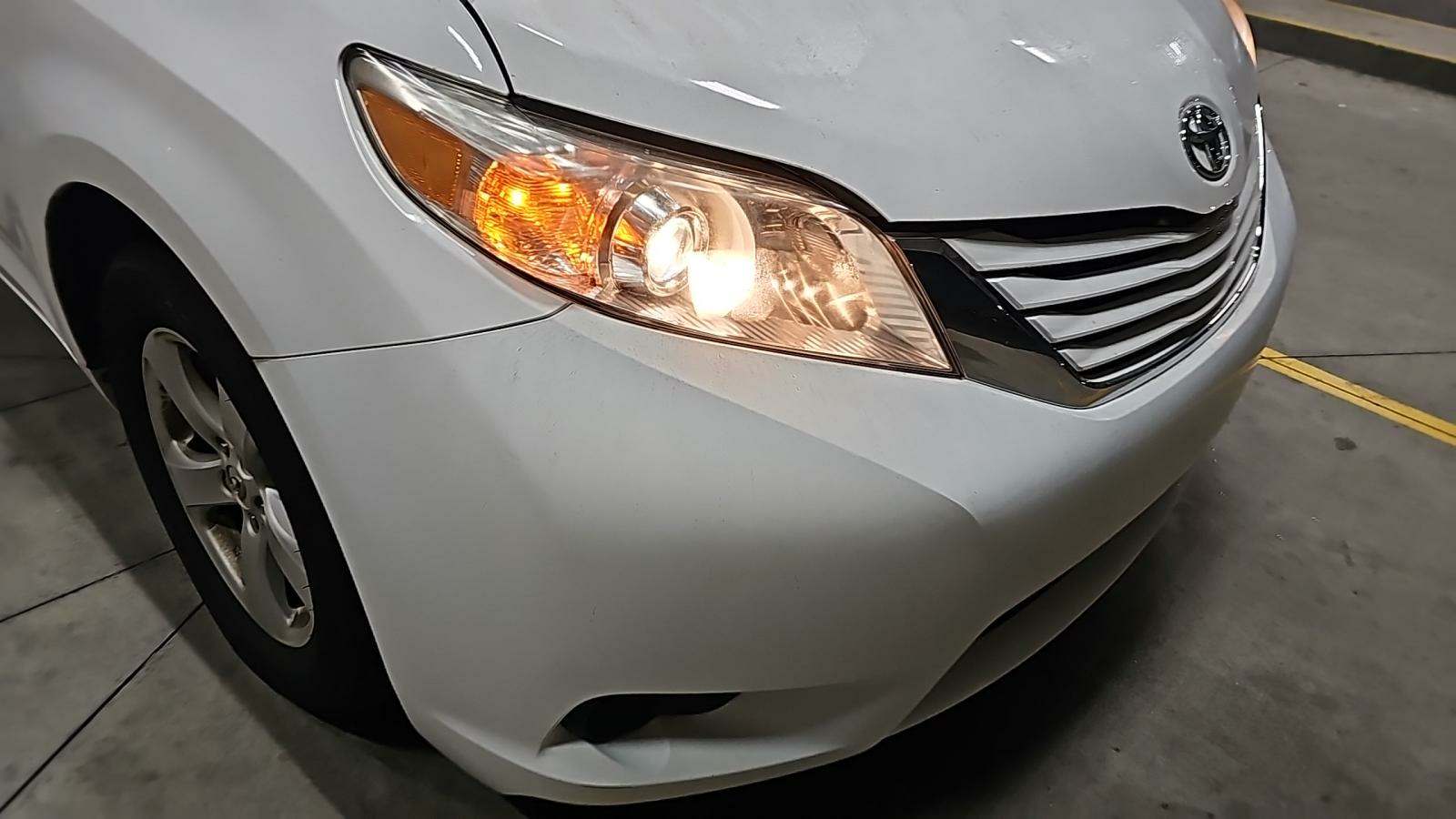 2017 Toyota Sienna LE FWD