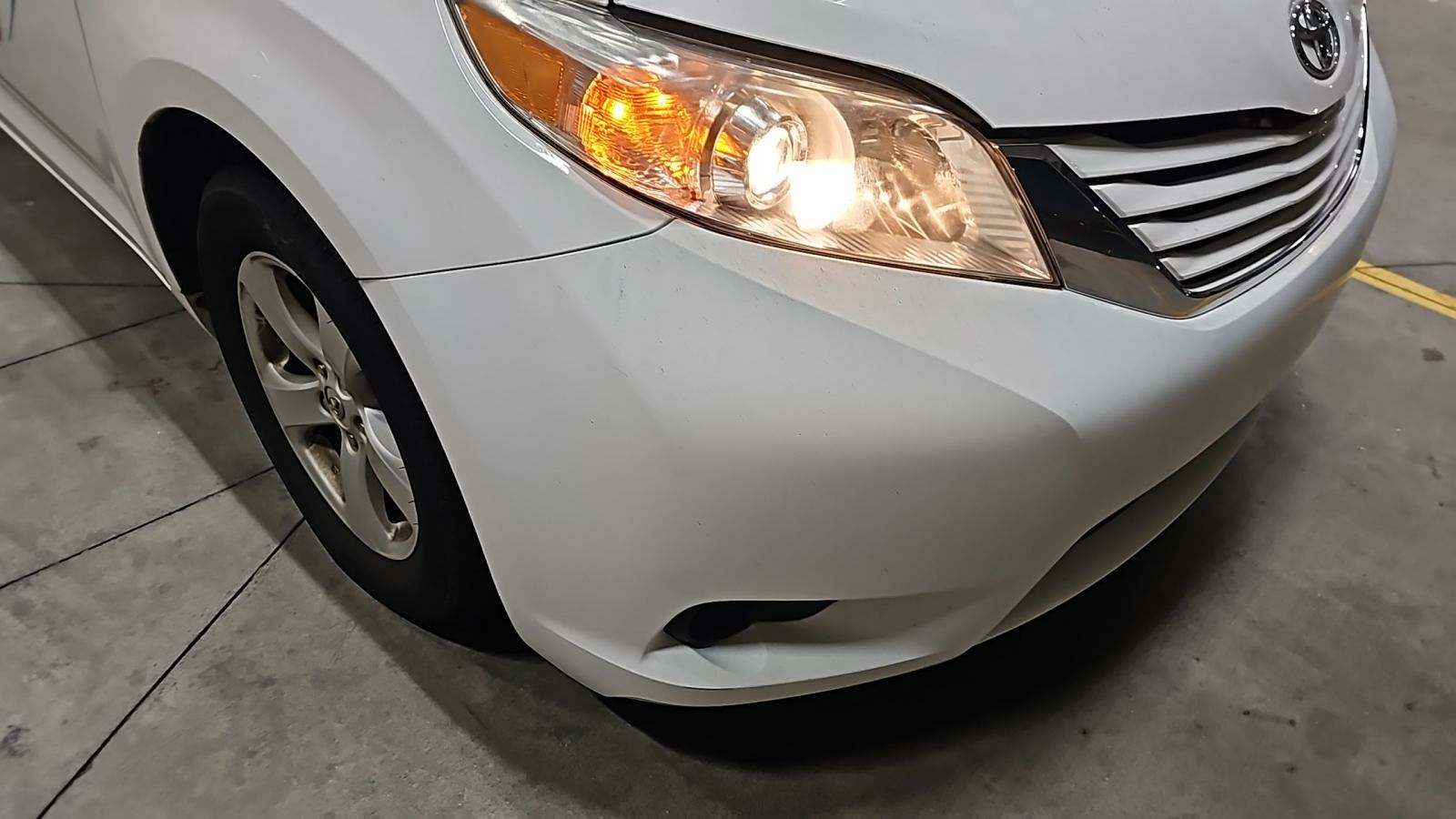 2017 Toyota Sienna LE FWD