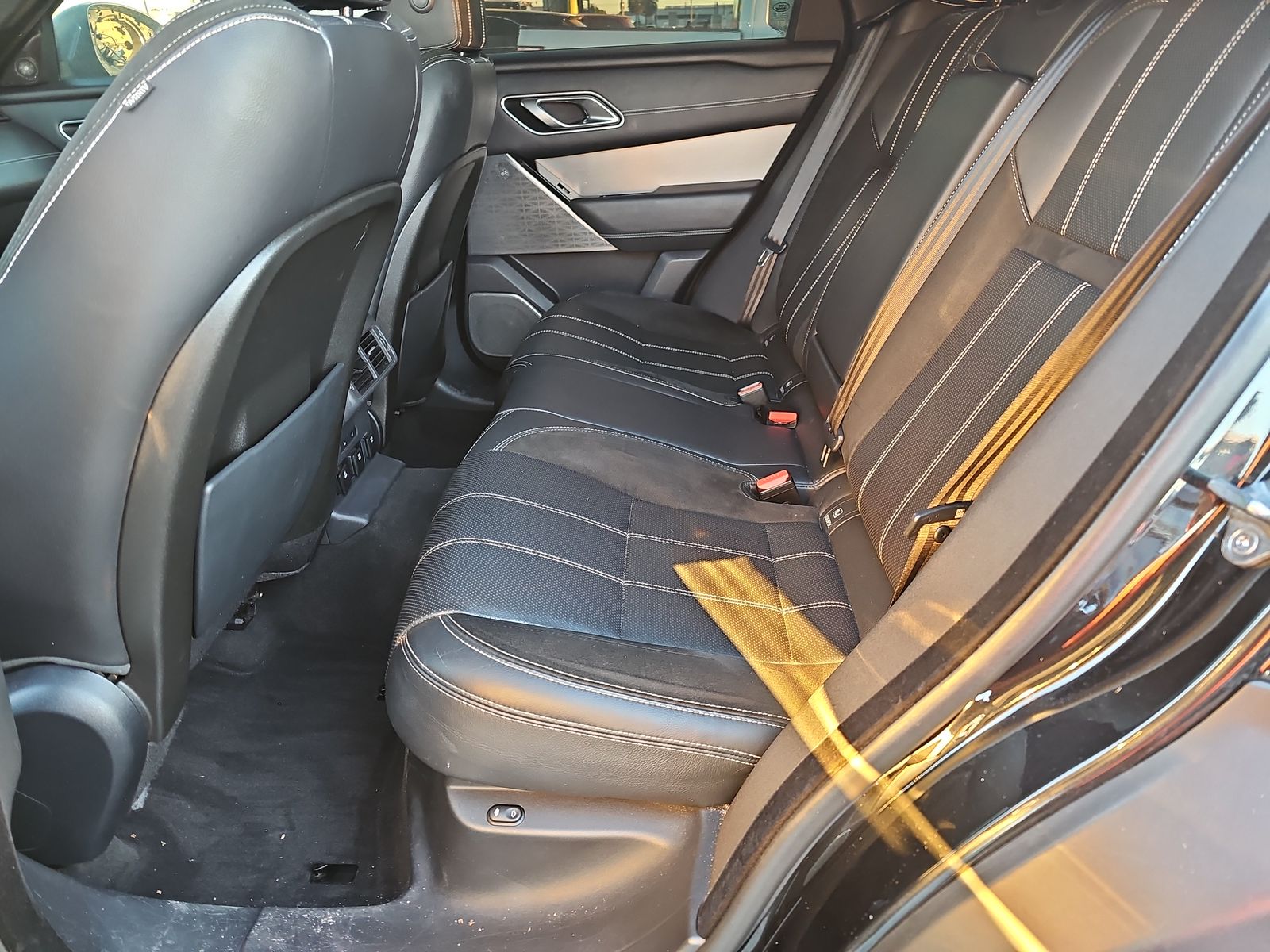 2018 Land Rover Range Rover Velar R-Dynamic SE AWD