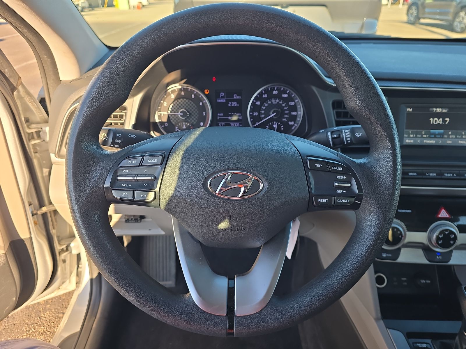 2019 Hyundai Elantra SE FWD