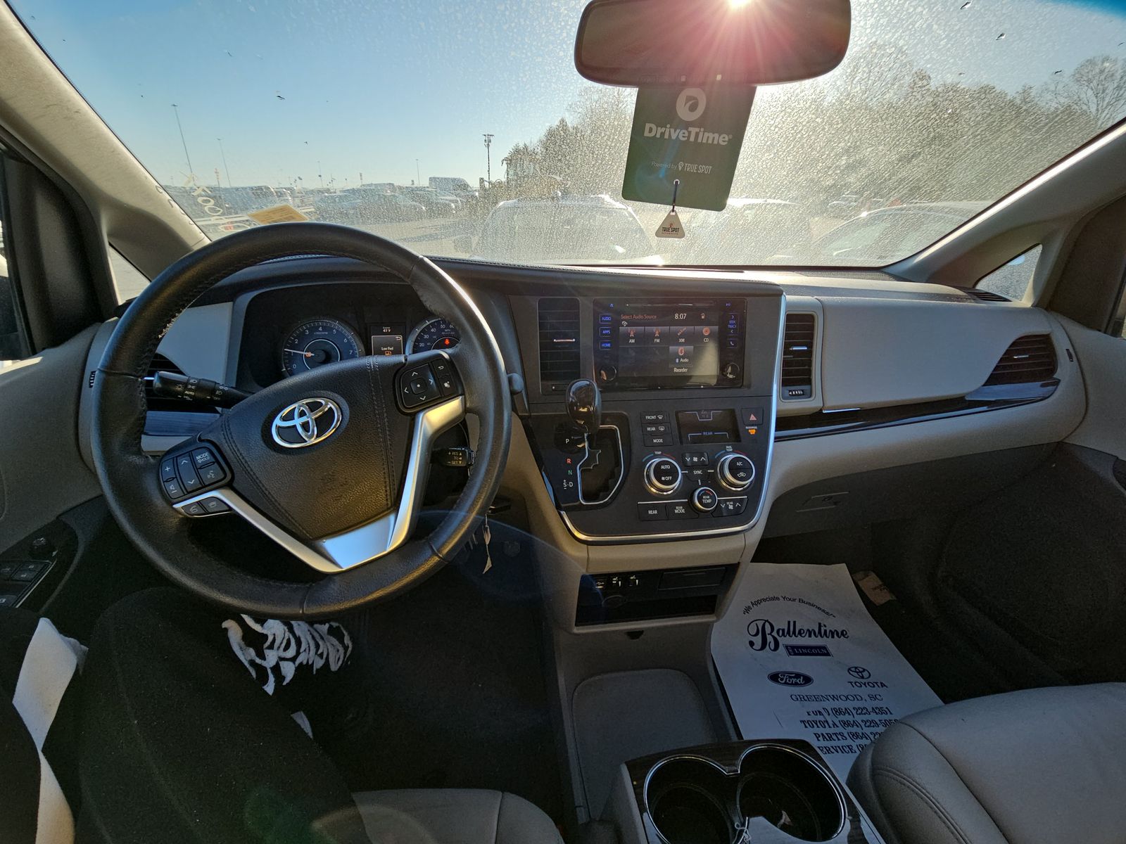 2017 Toyota Sienna XLE FWD