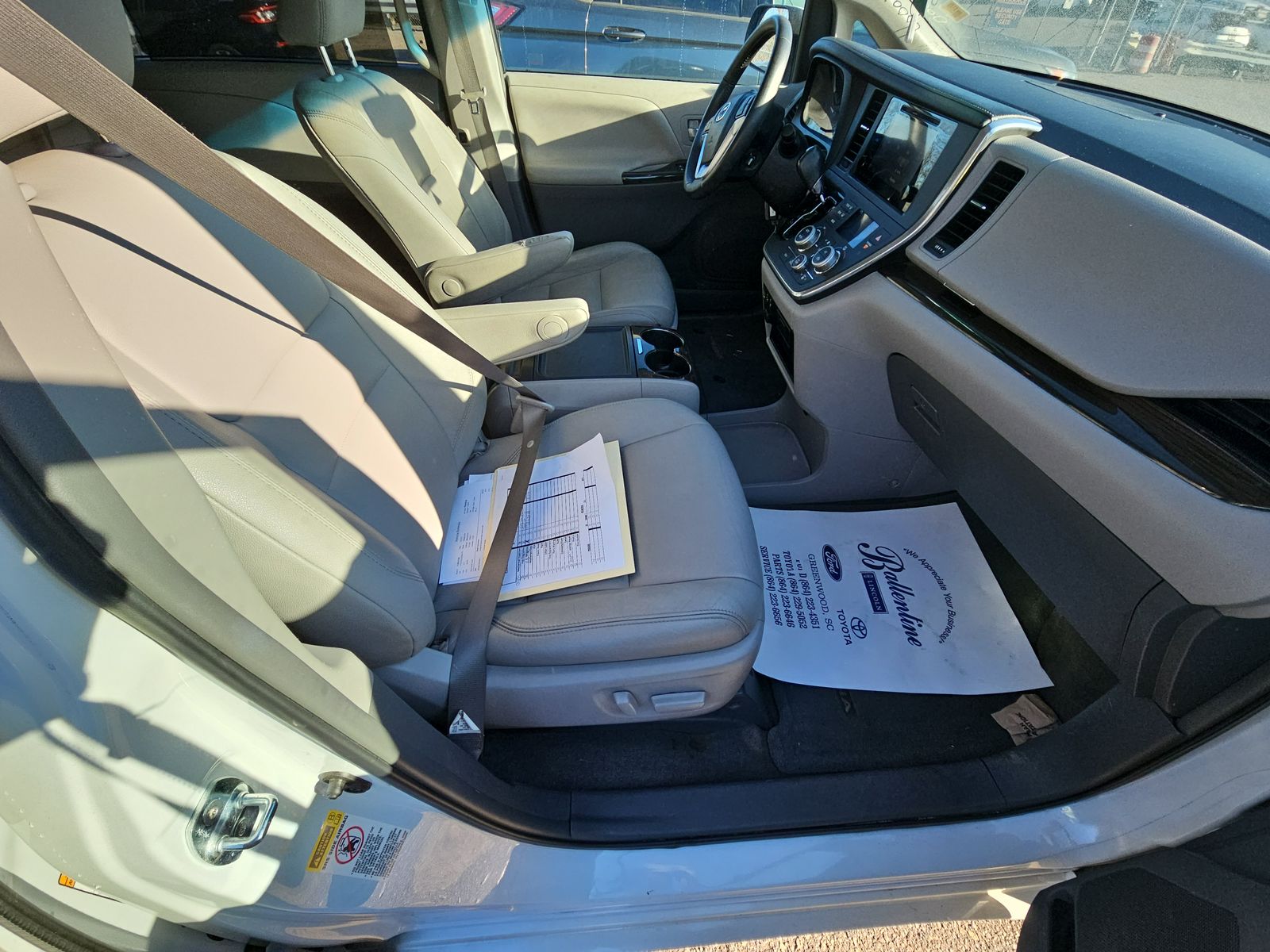 2017 Toyota Sienna XLE FWD