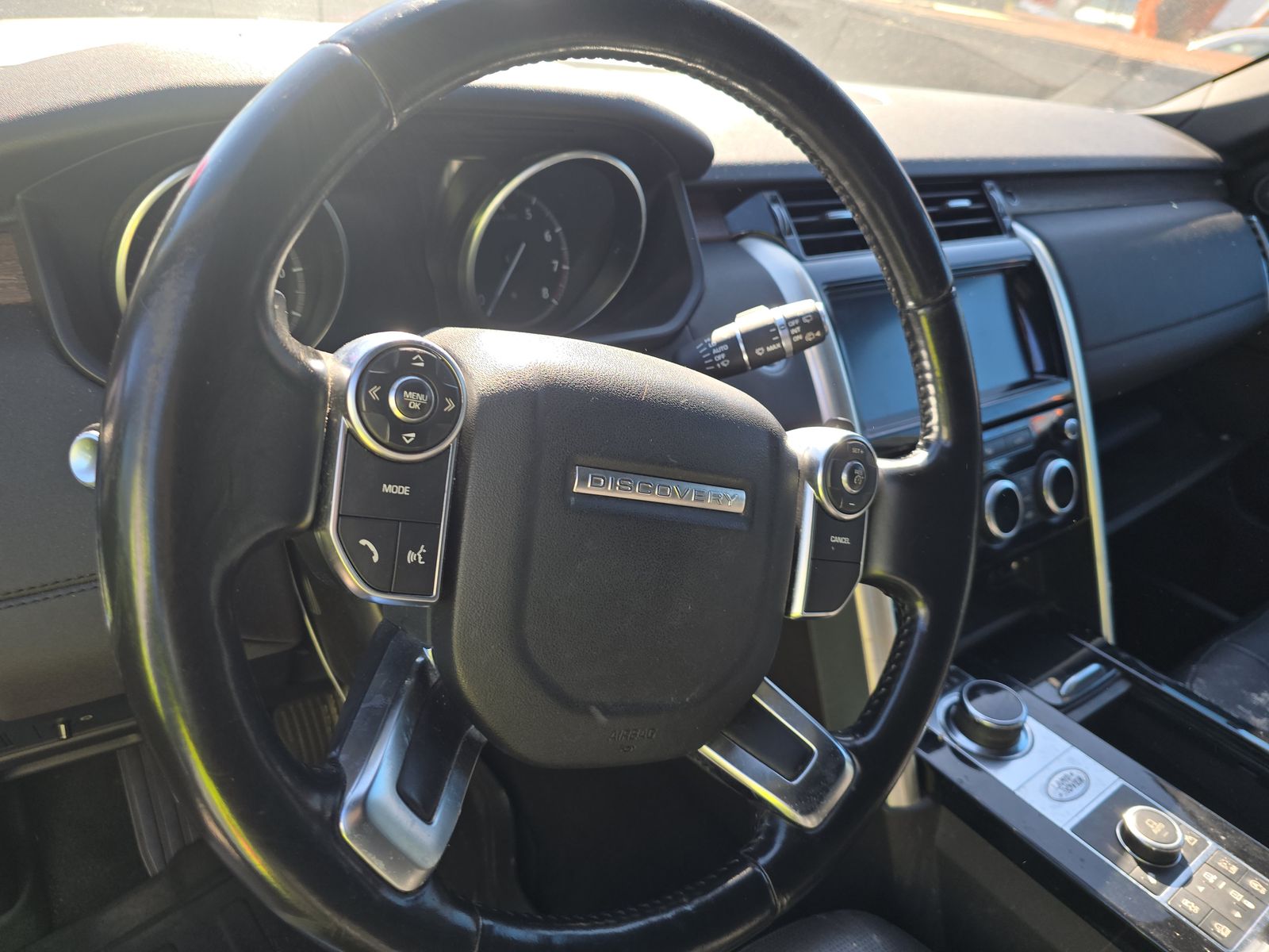 2017 Land Rover Discovery HSE AWD