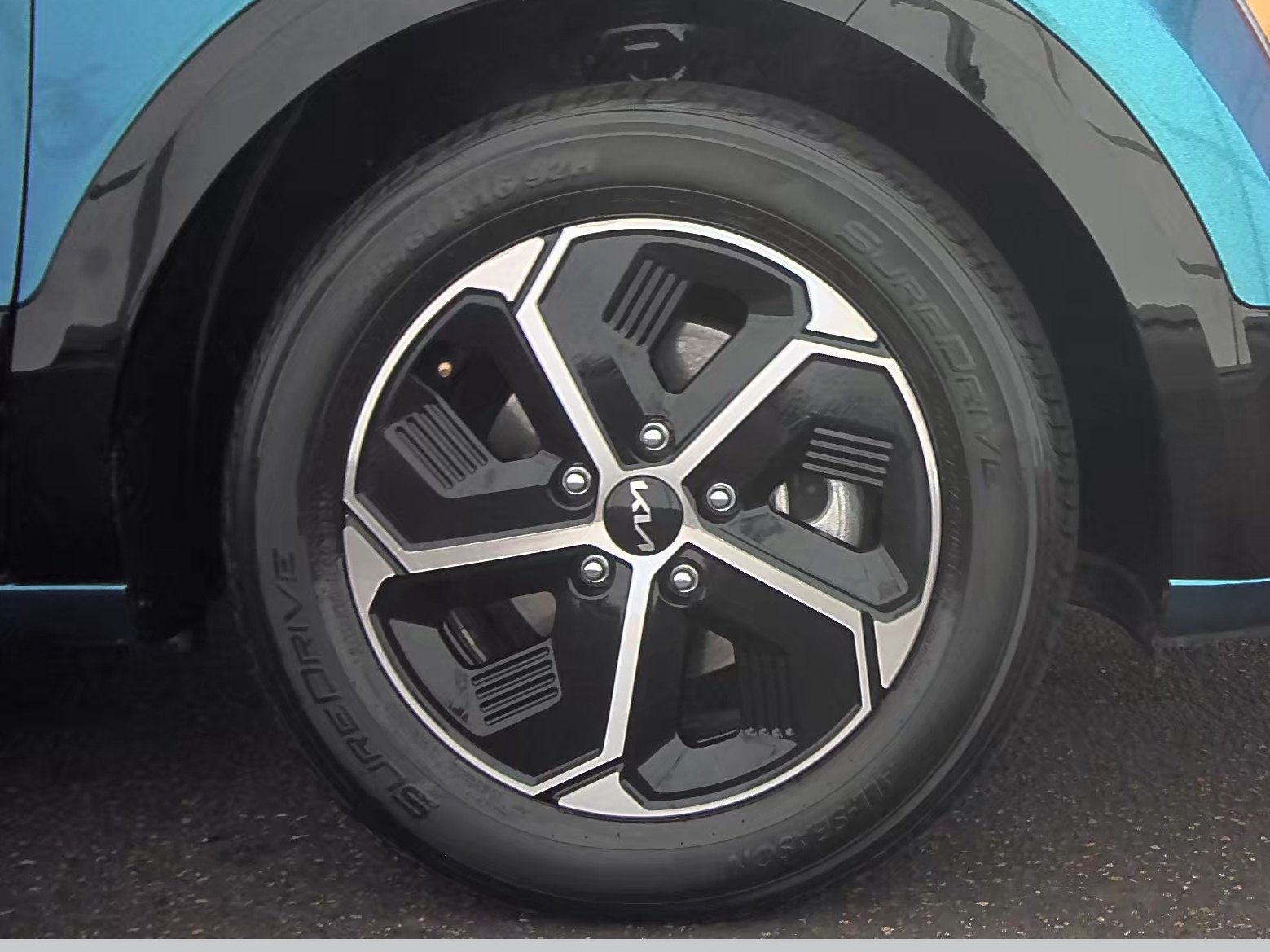 2023 Kia Niro SX FWD