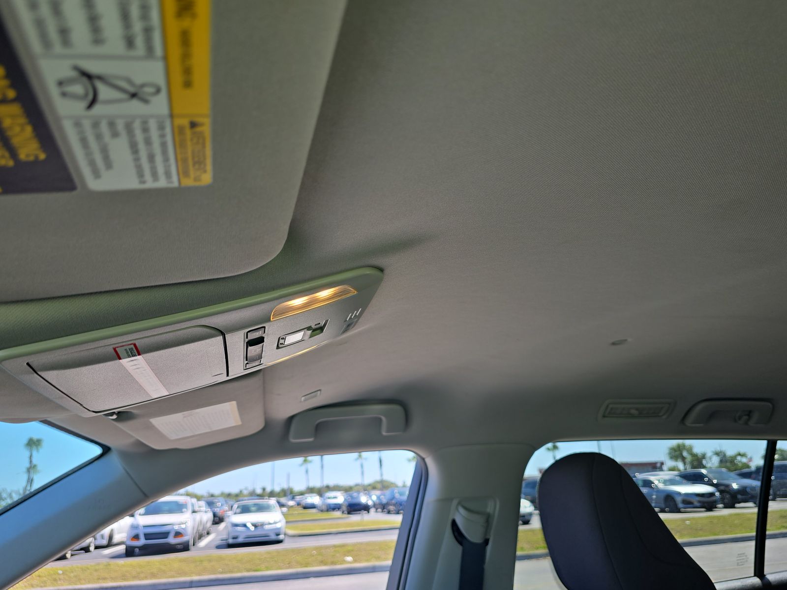 2023 Toyota Highlander LE FWD