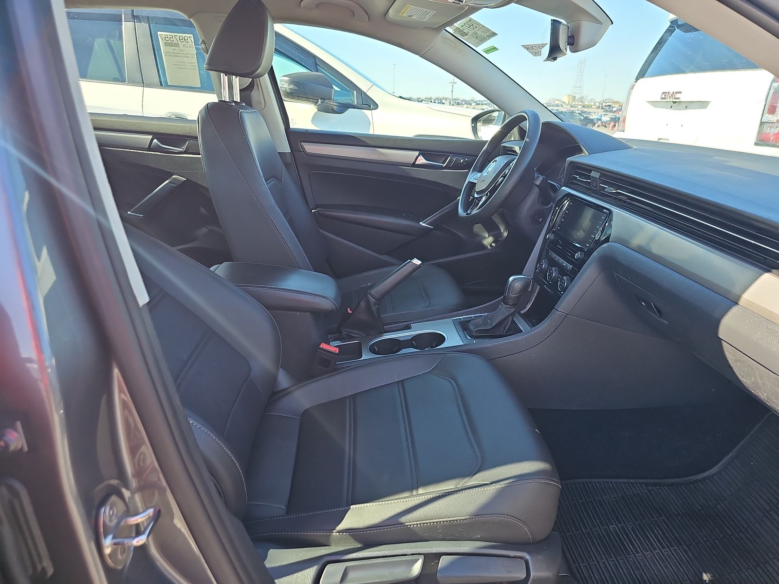 2021 Volkswagen Passat 2.0T SE FWD