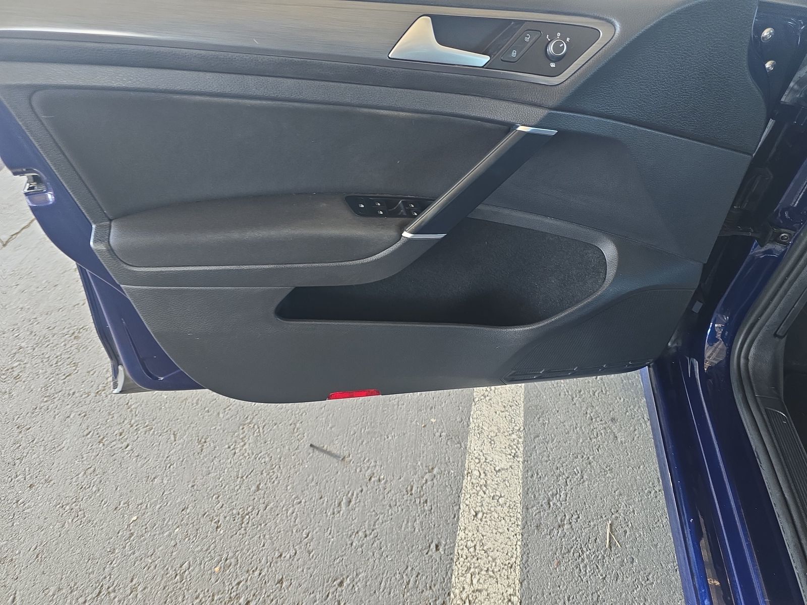 2019 Volkswagen Golf Electric SE FWD