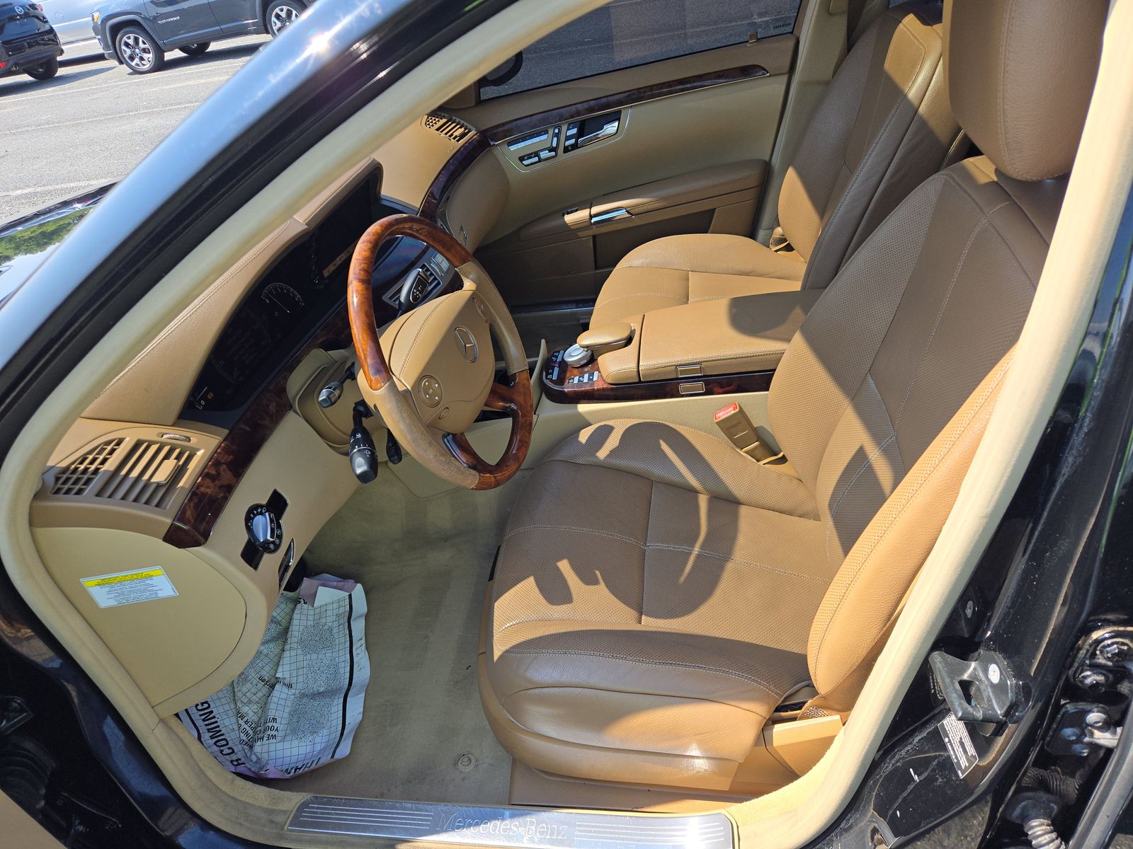 Mercedes-Benz S 550 4MATIC снимка Mercedes-Benz S 550 4MATIC