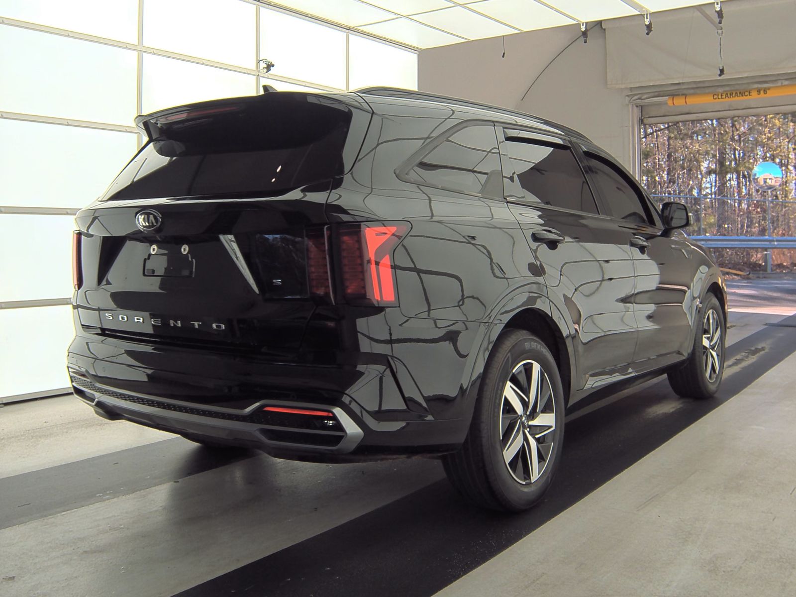 2021 Kia Sorento S FWD