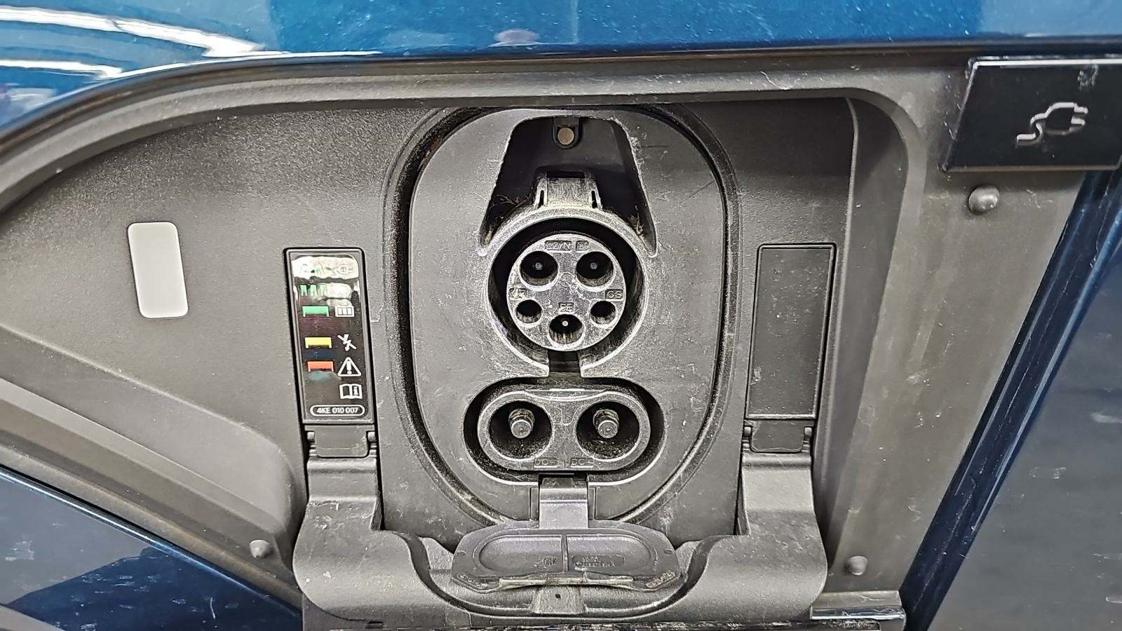 2022 Audi e-tron Premium Plus AWD