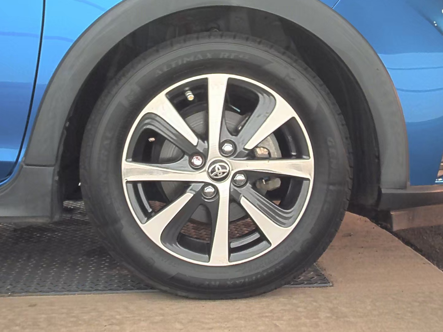 2018 Toyota Prius c One FWD