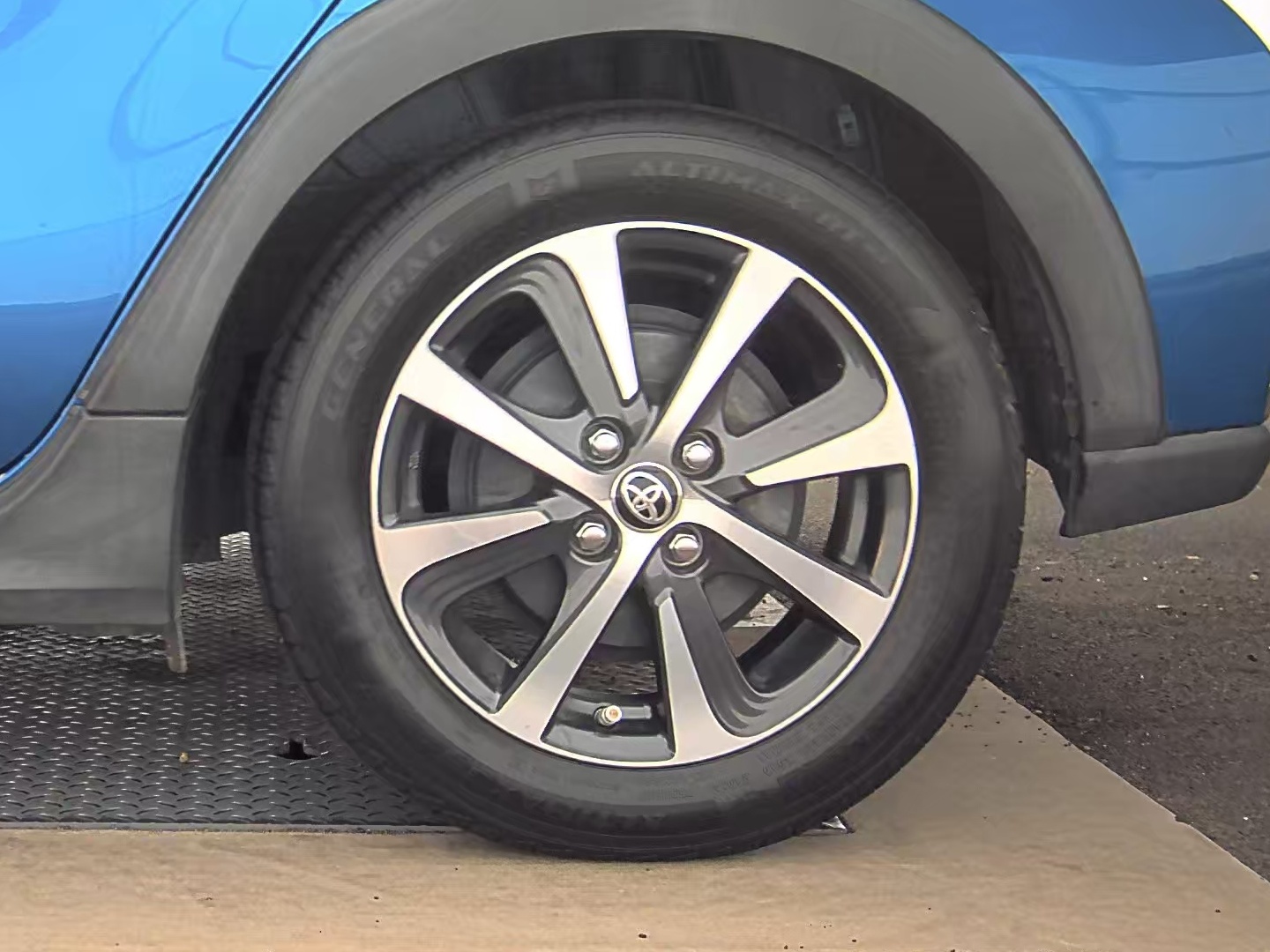 2018 Toyota Prius c One FWD