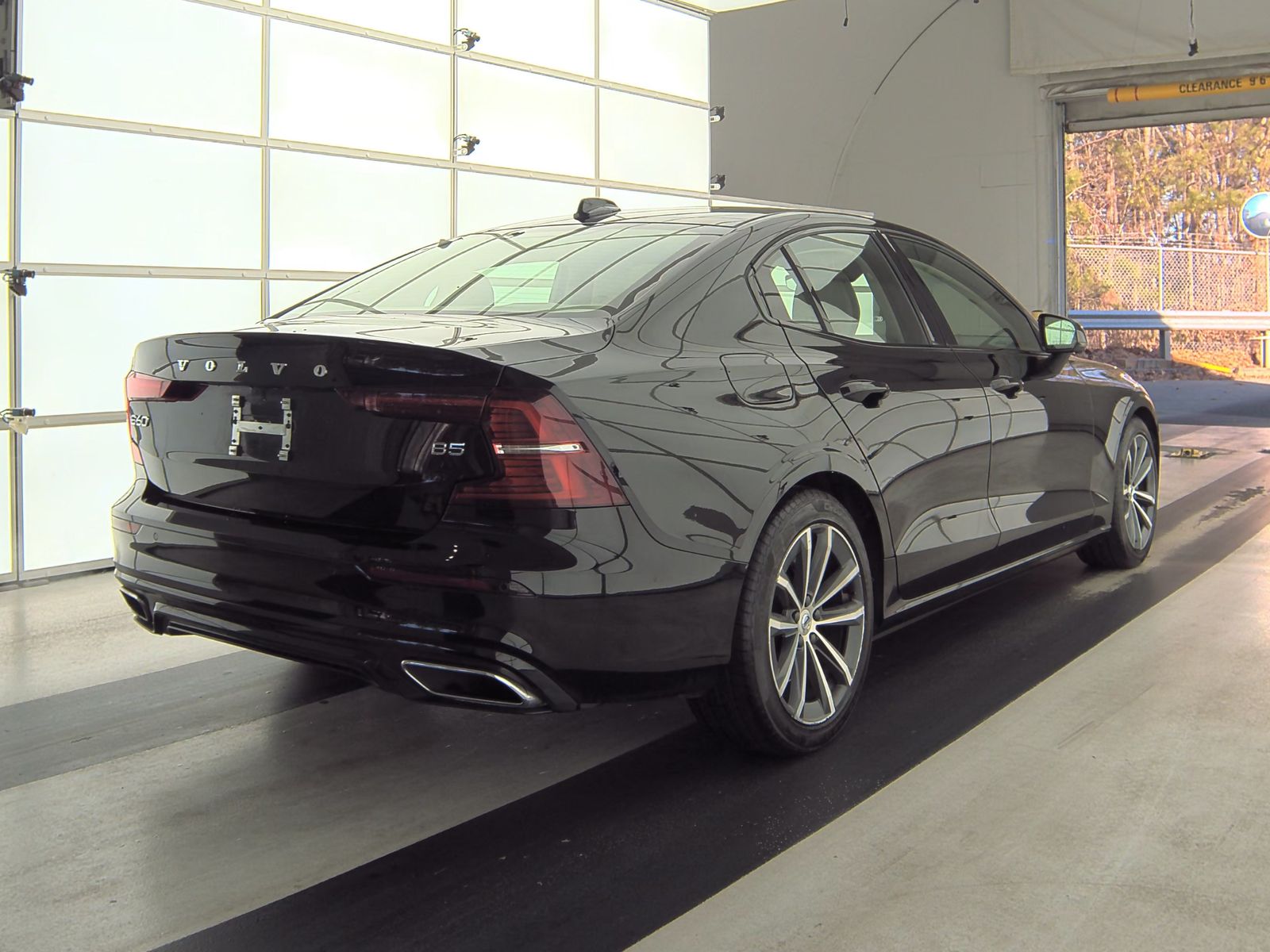 2022 Volvo S60 B5 Inscription FWD