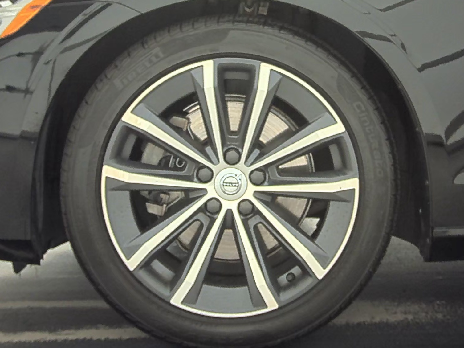 2022 Volvo S60 B5 Inscription FWD