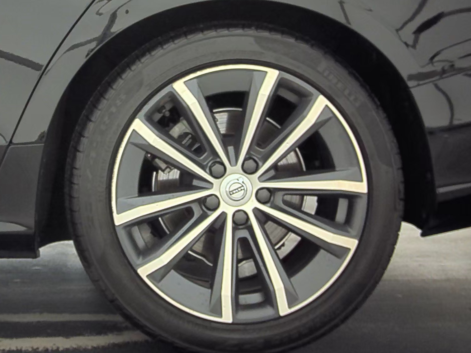 2022 Volvo S60 B5 Inscription FWD