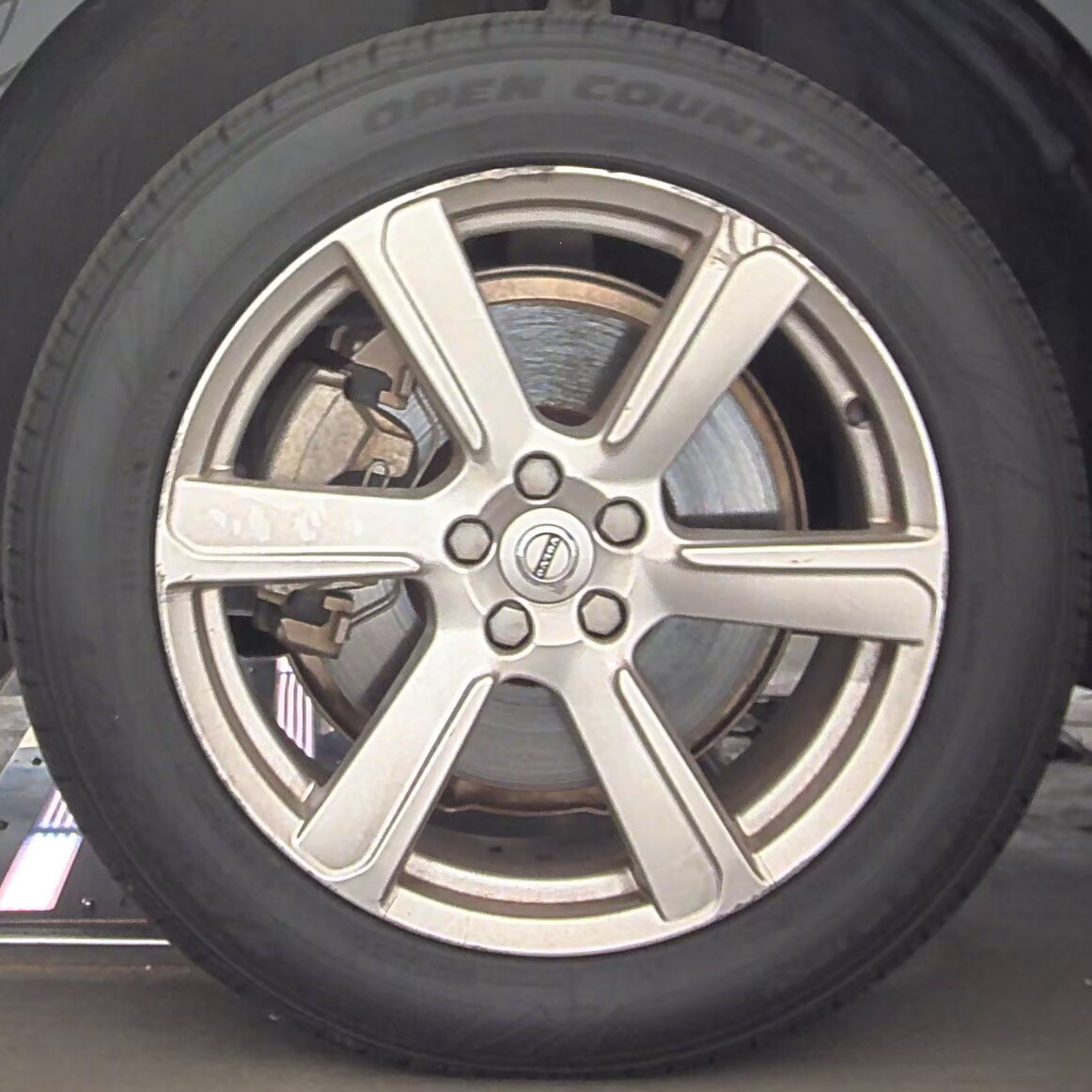 2020 Volvo XC90 T6 Momentum AWD
