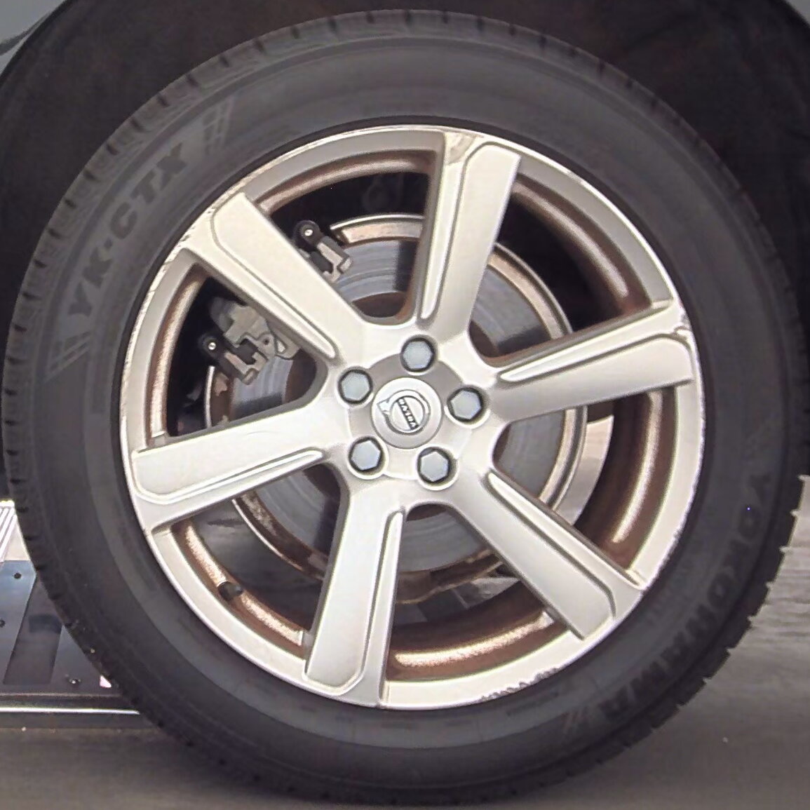 2020 Volvo XC90 T6 Momentum AWD