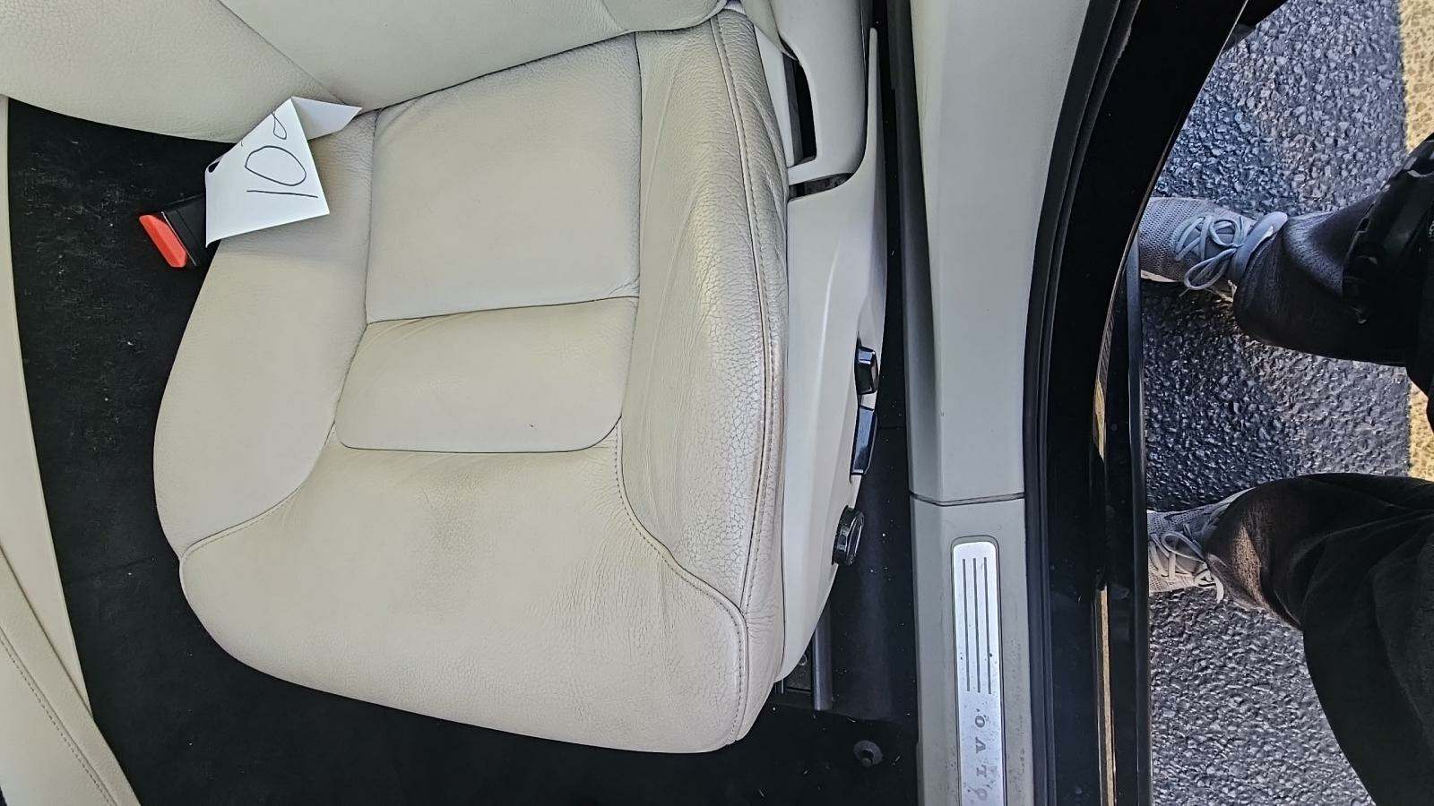 2020 Volvo XC90 T6 Momentum AWD