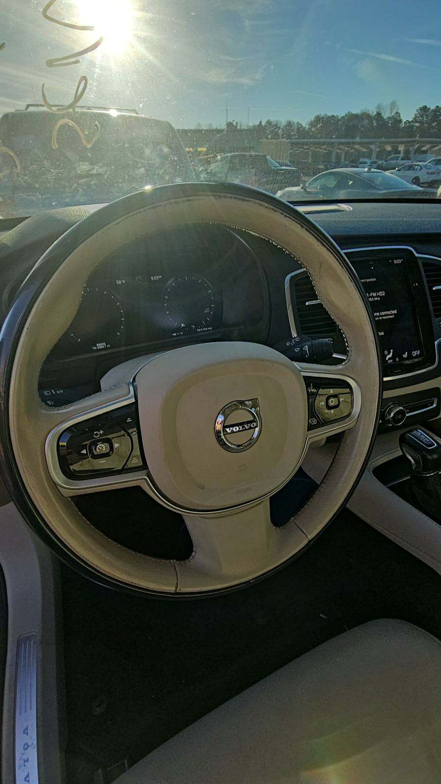 2020 Volvo XC90 T6 Momentum AWD