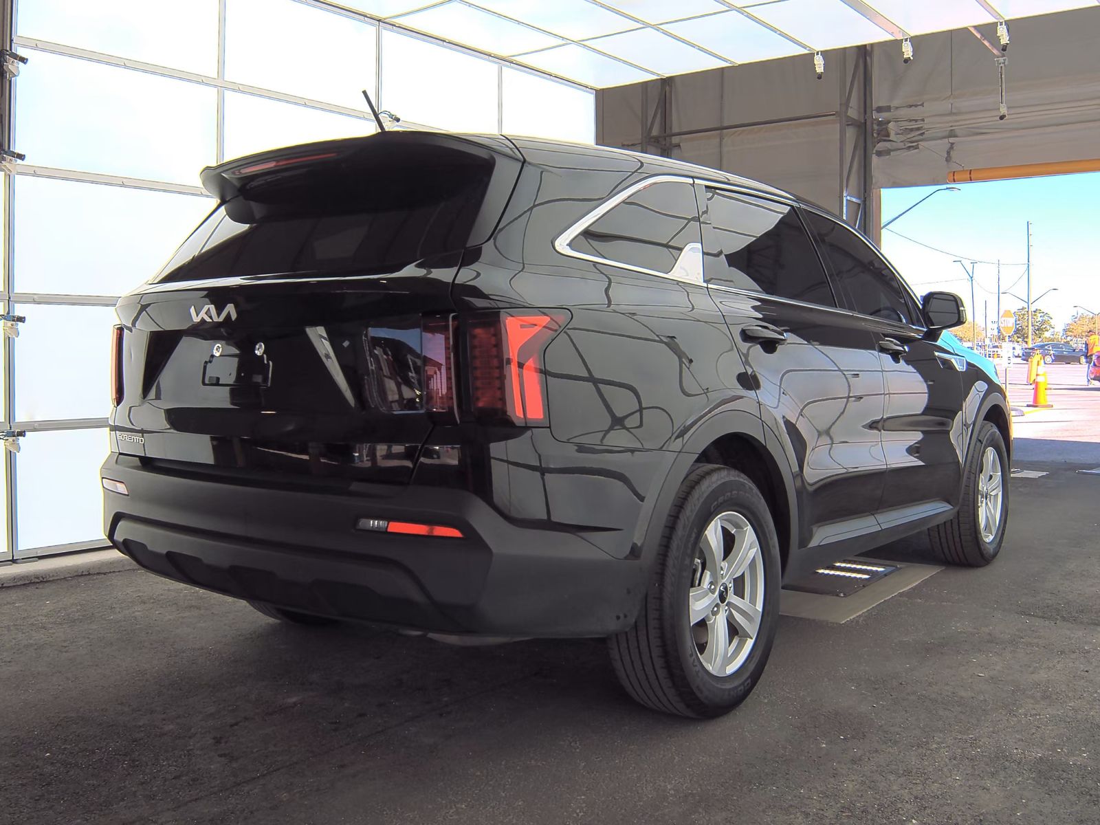 2023 Kia Sorento LX FWD