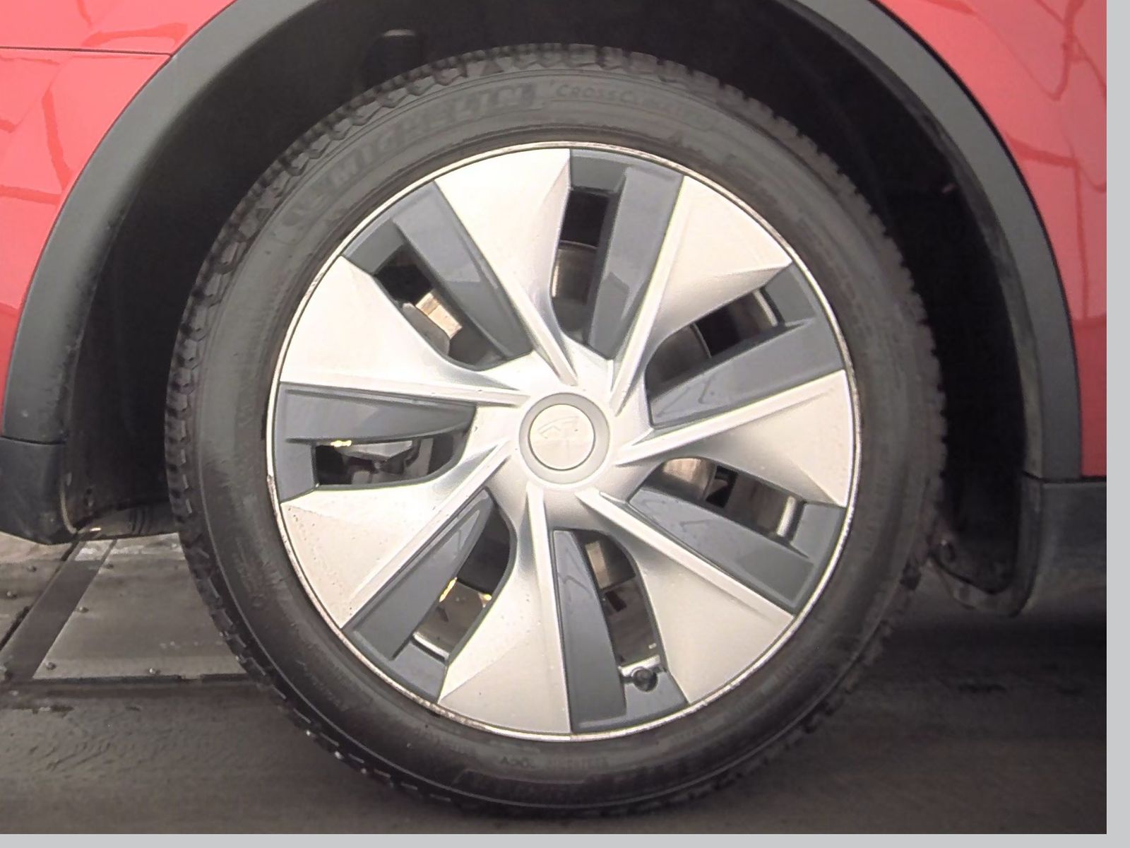 2023 Tesla Model Y Long Range AWD