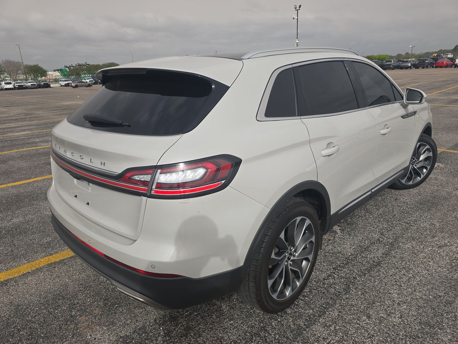 2021 Lincoln Nautilus Reserve FWD