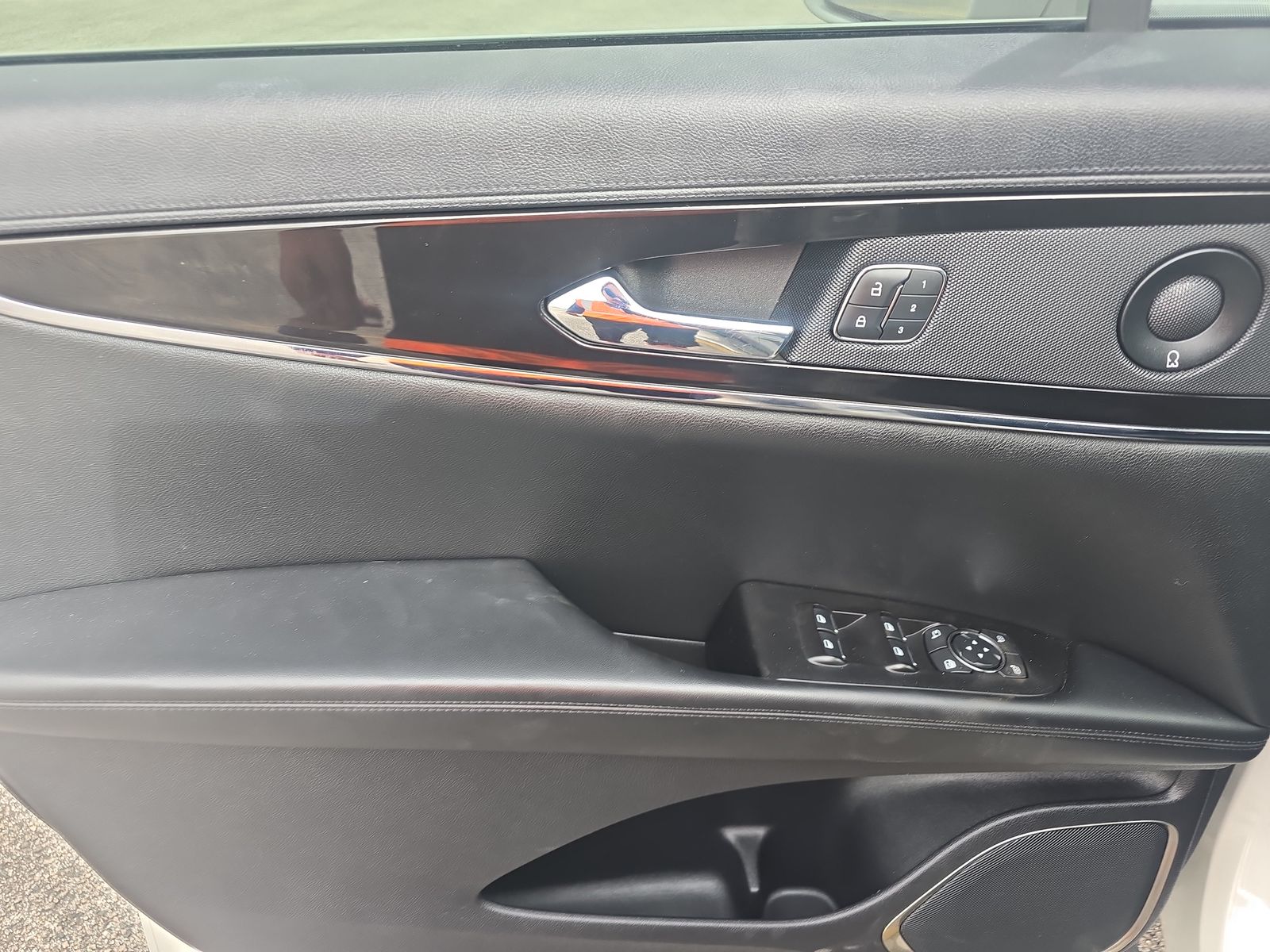 2021 Lincoln Nautilus Reserve FWD