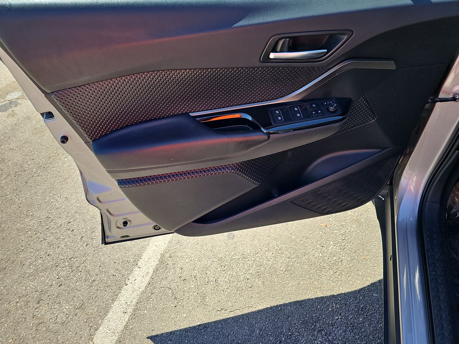 2019 Toyota C-HR XLE FWD