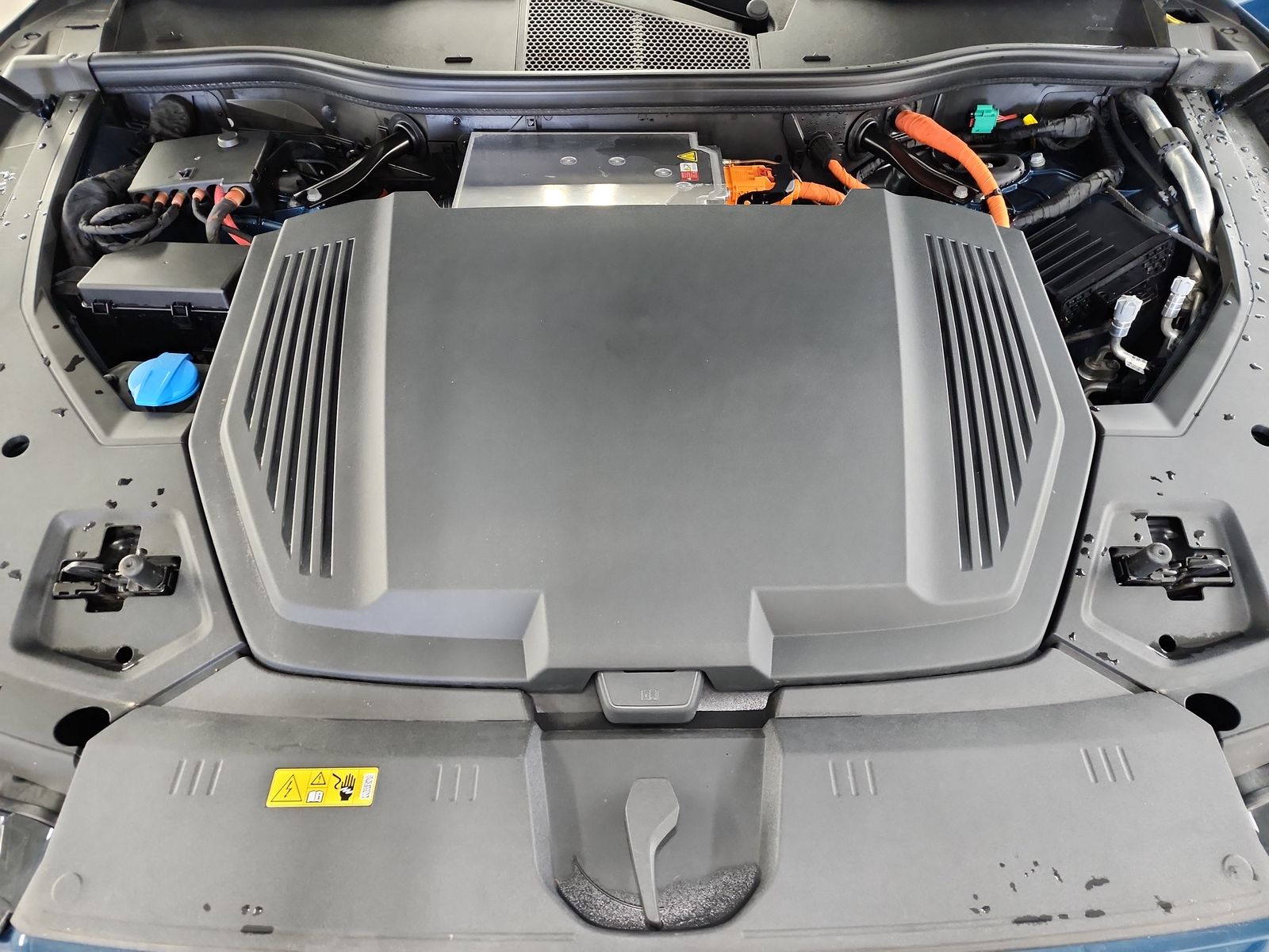 2022 Audi e-tron Premium Plus AWD