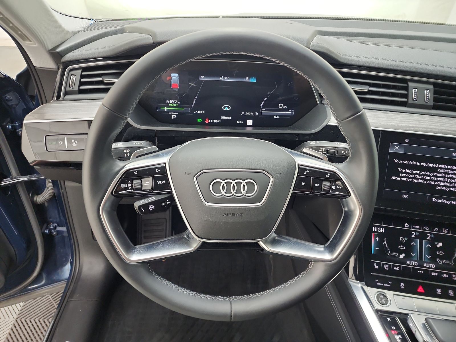 2022 Audi e-tron Premium Plus AWD