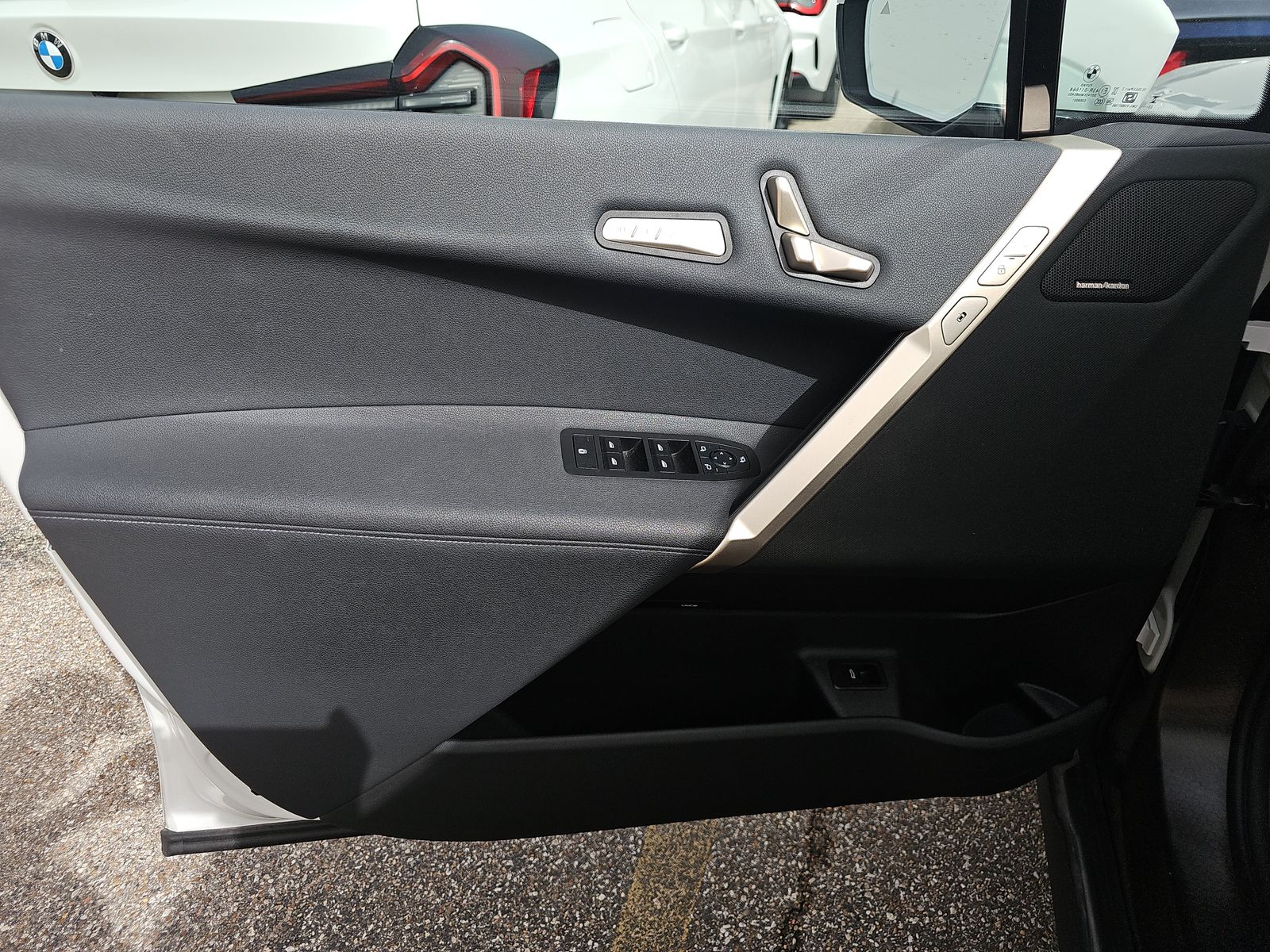 2025 BMW iX xDrive50 AWD