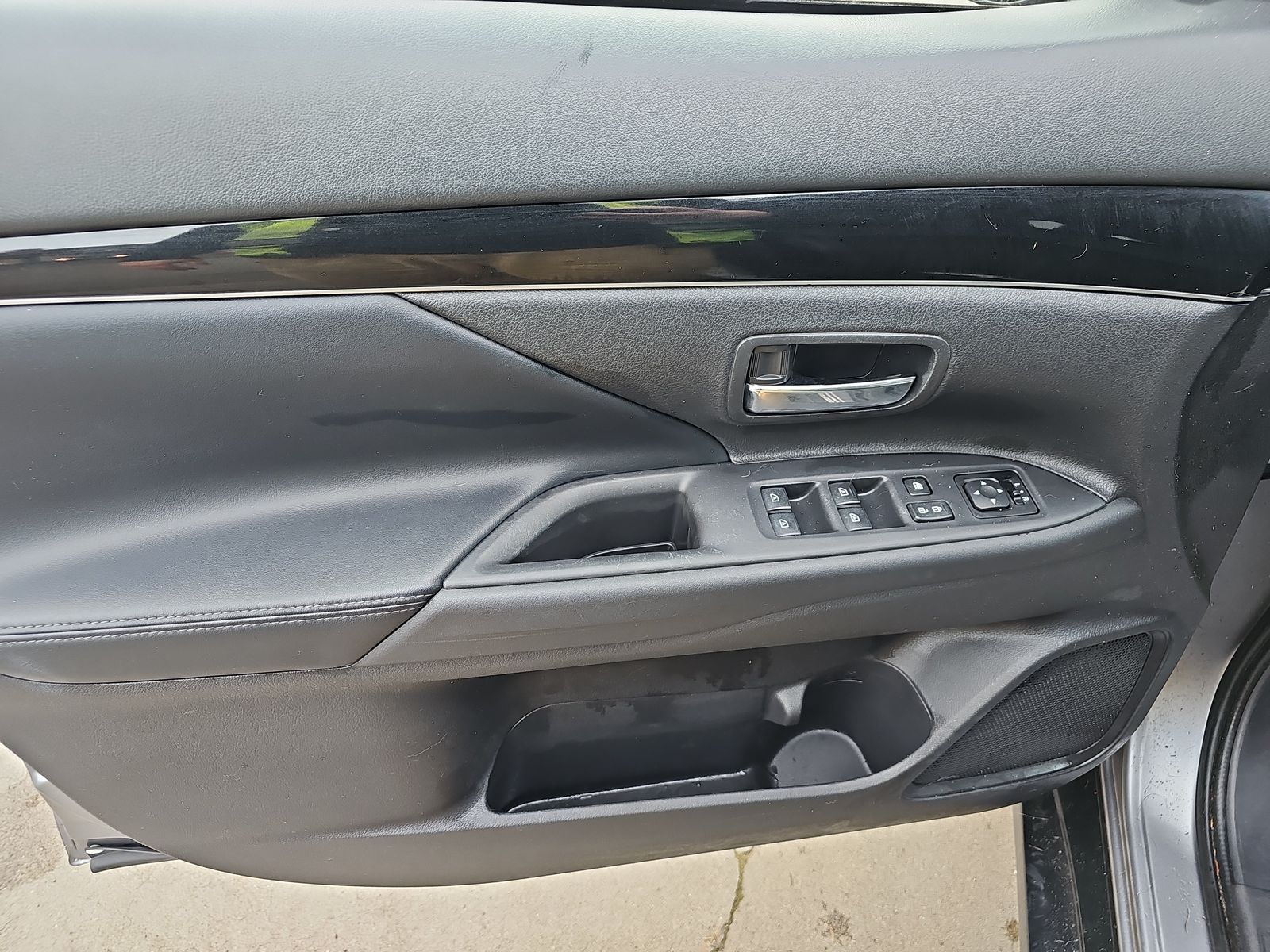 2019 Mitsubishi Outlander SE FWD