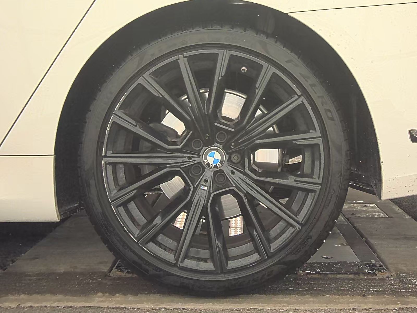 2021 BMW 7 Series 740i RWD