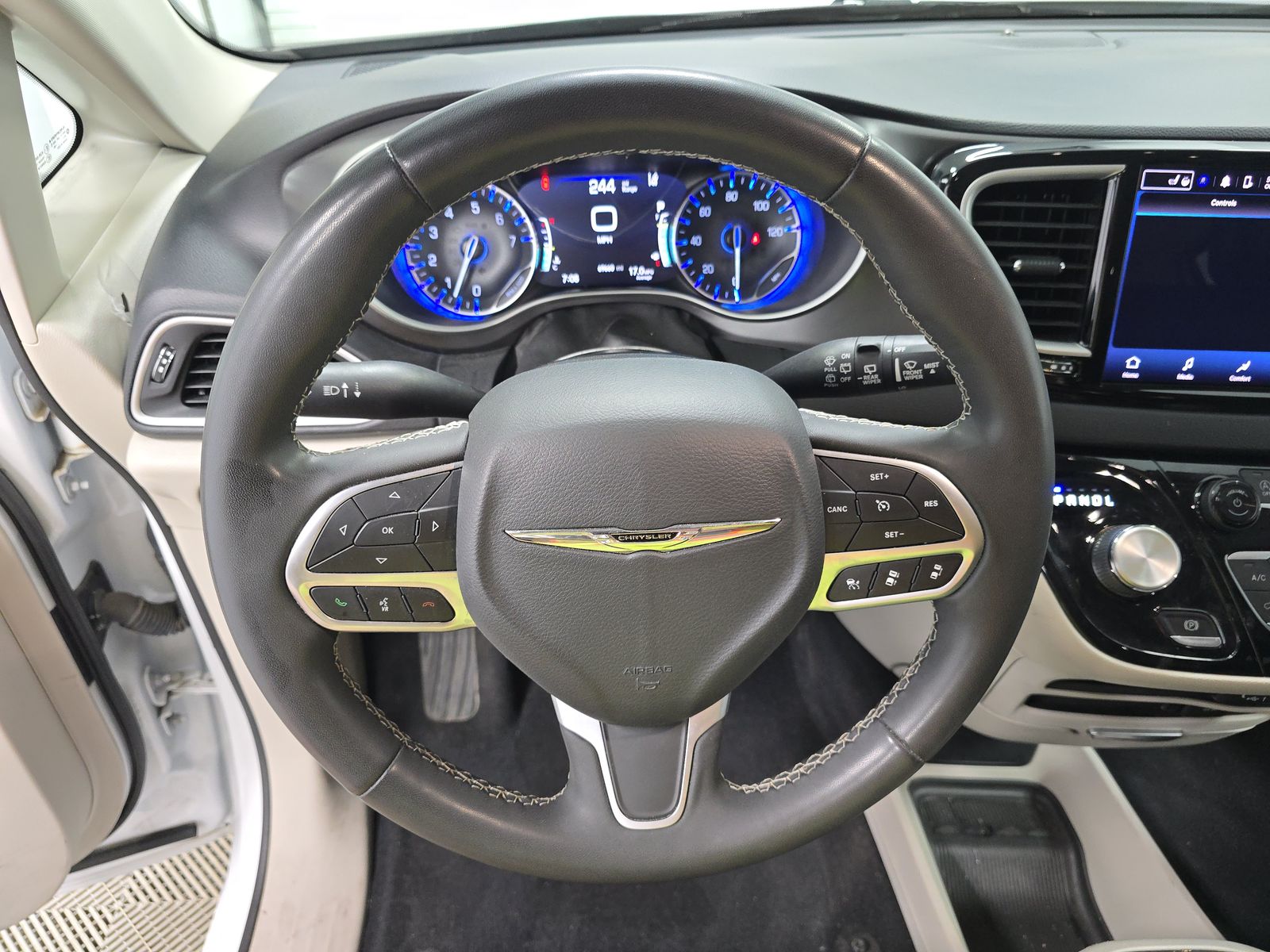 2022 Chrysler Pacifica Touring L FWD