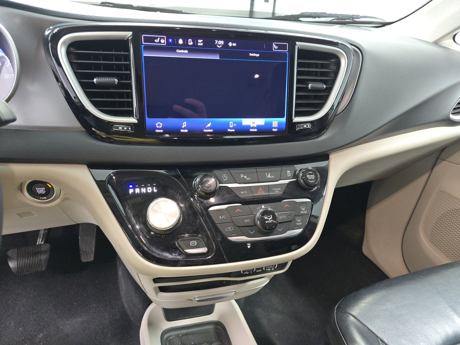 2022 Chrysler Pacifica Touring L FWD