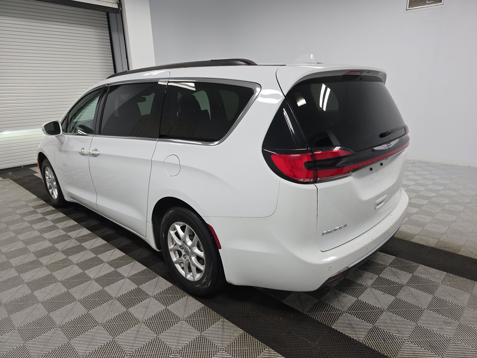 2022 Chrysler Pacifica Touring L FWD