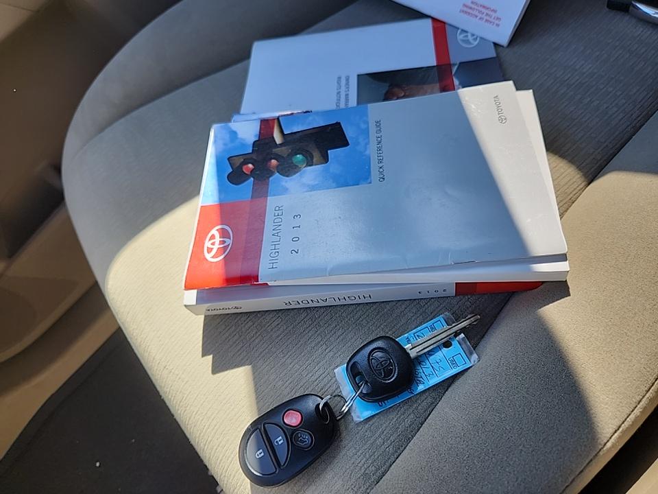 2013 Toyota Highlander Plus AWD